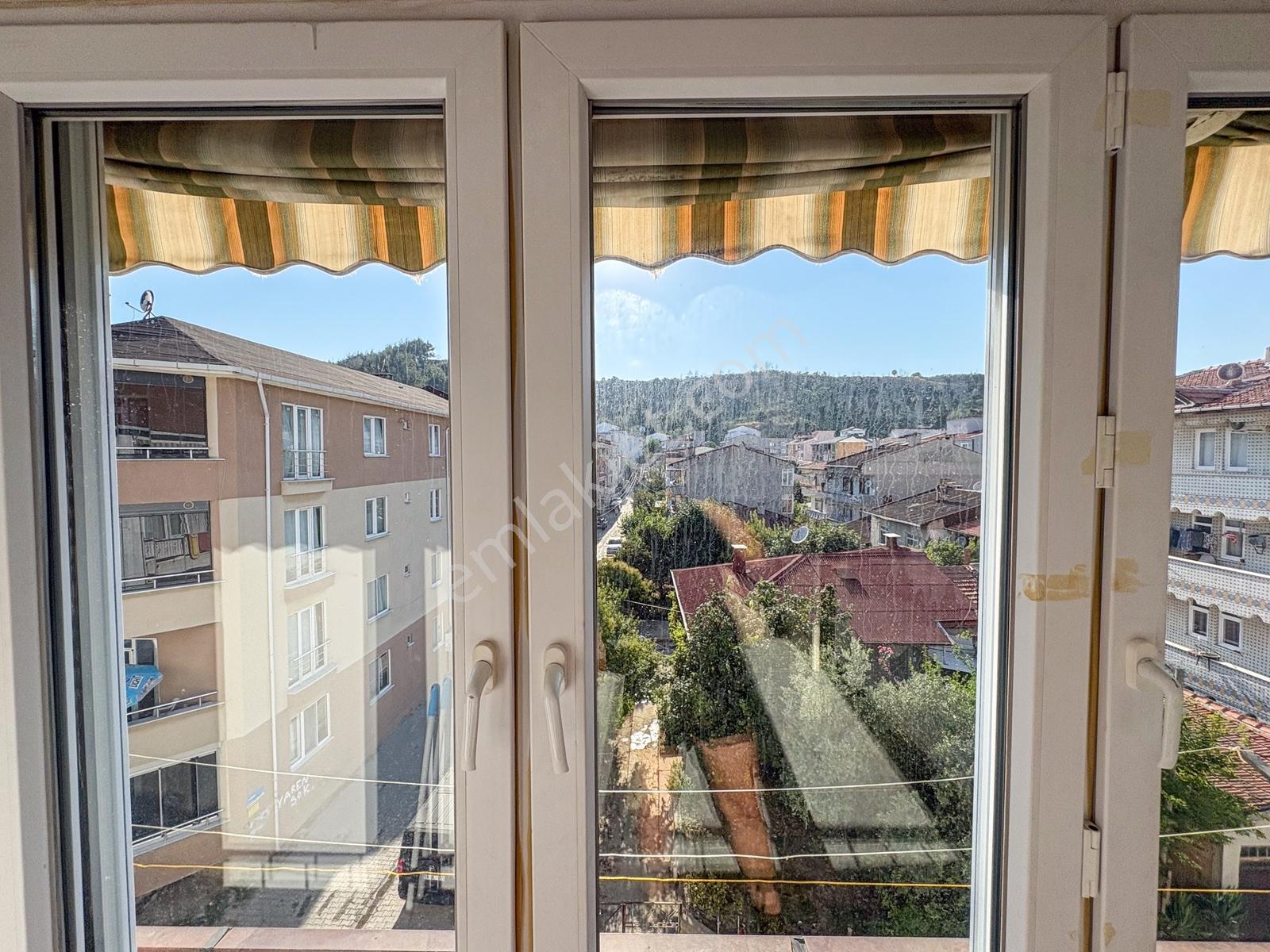 Kumbağ Pazar Sokağında Ayrı Mutfaklı Satılık Geniş 2+1 Daire — fotoğraf 26