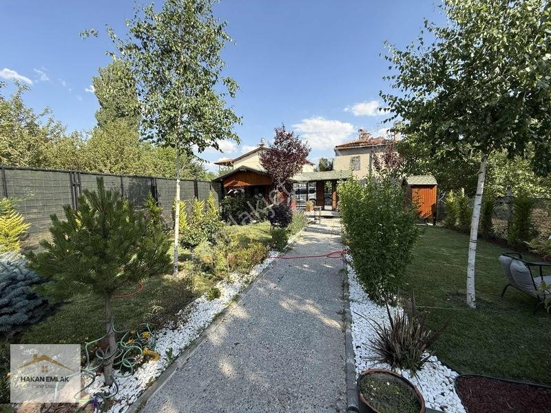 Hakan Emlak'tan Ilıcada Satılık Bağ Evi