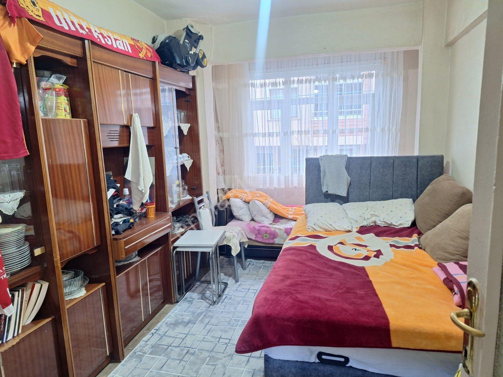 Hürriyette Satılık 3+1 1.kat Daire — fotoğraf 3
