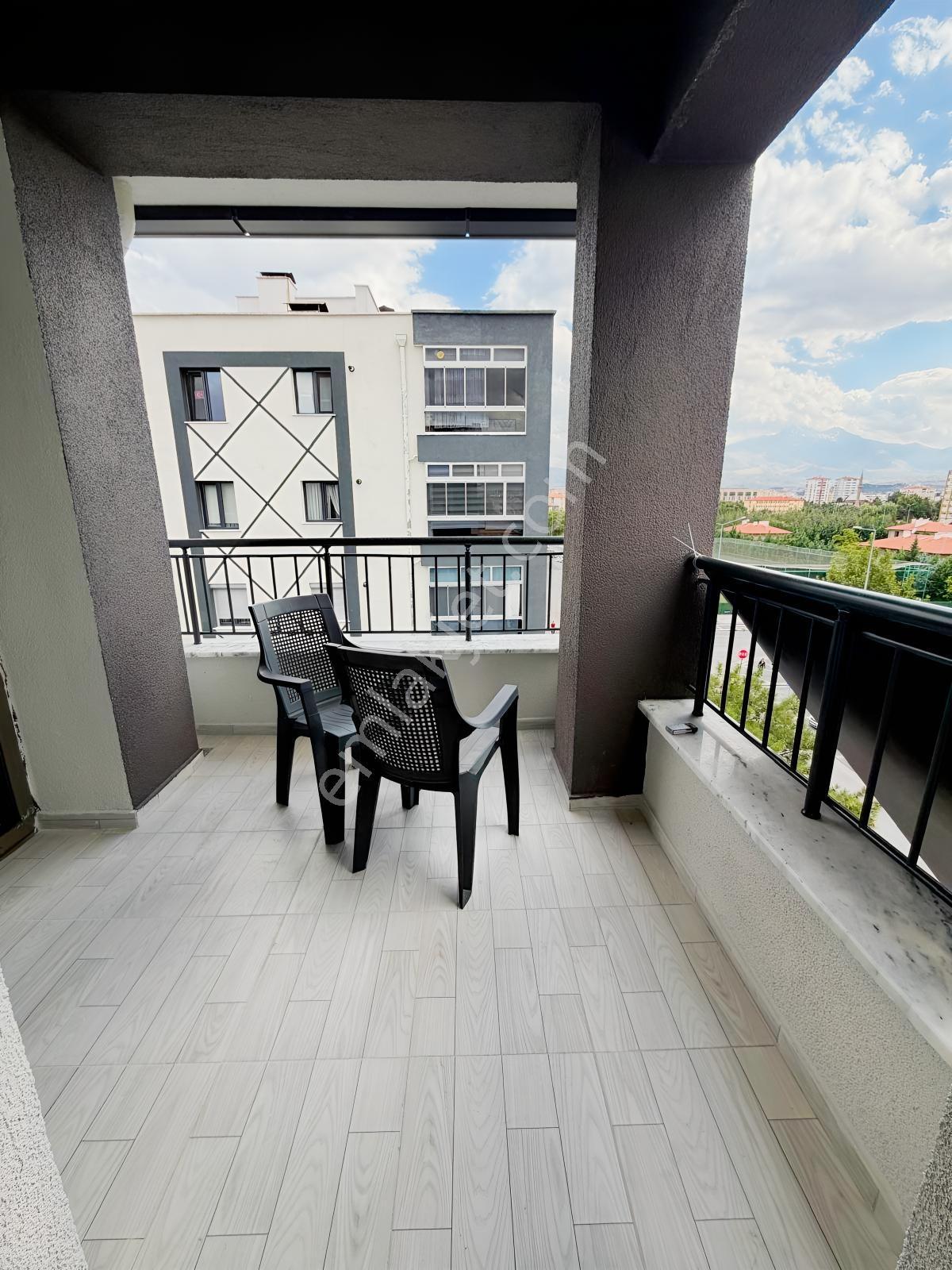 Yeni Mahallede Muhteşem Konumda 2+1 Satılık Daire — fotoğraf 9