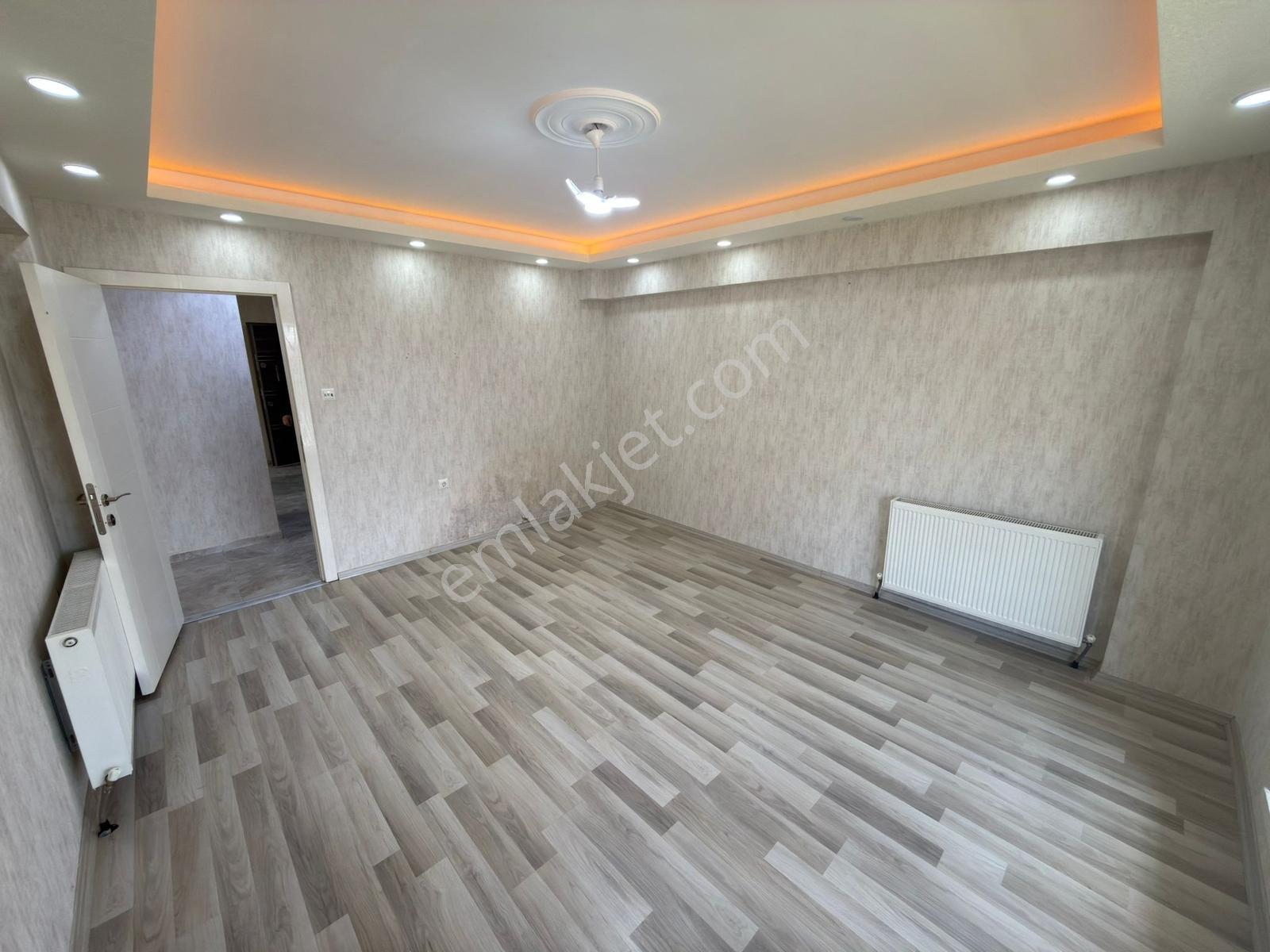 Keçiörende 3+1 Giriş Katta Acil Satılık Yapılı İskanlı Daire — fotoğraf 5
