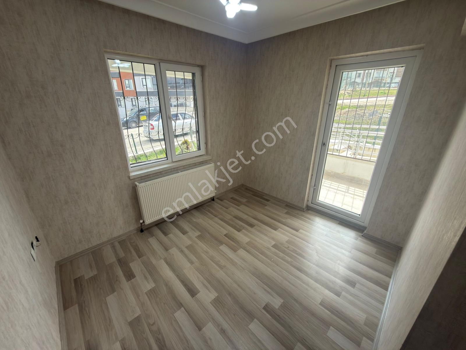 Keçiörende 3+1 Giriş Katta Acil Satılık Yapılı İskanlı Daire — fotoğraf 21