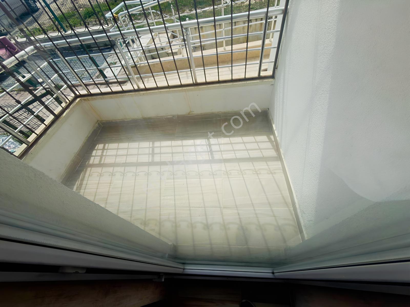 Keçiörende 3+1 Giriş Katta Acil Satılık Yapılı İskanlı Daire — fotoğraf 24