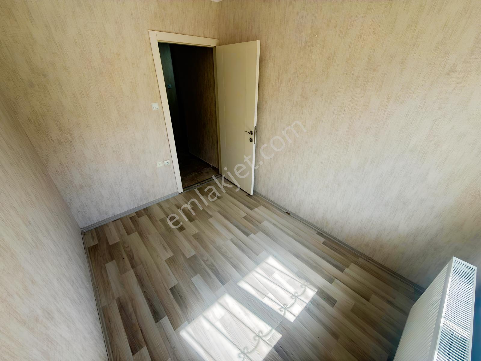 Keçiörende 3+1 Giriş Katta Acil Satılık Yapılı İskanlı Daire — fotoğraf 31