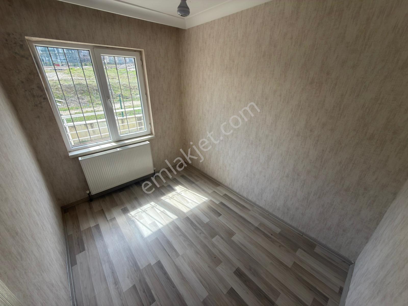 Keçiörende 3+1 Giriş Katta Acil Satılık Yapılı İskanlı Daire — fotoğraf 34
