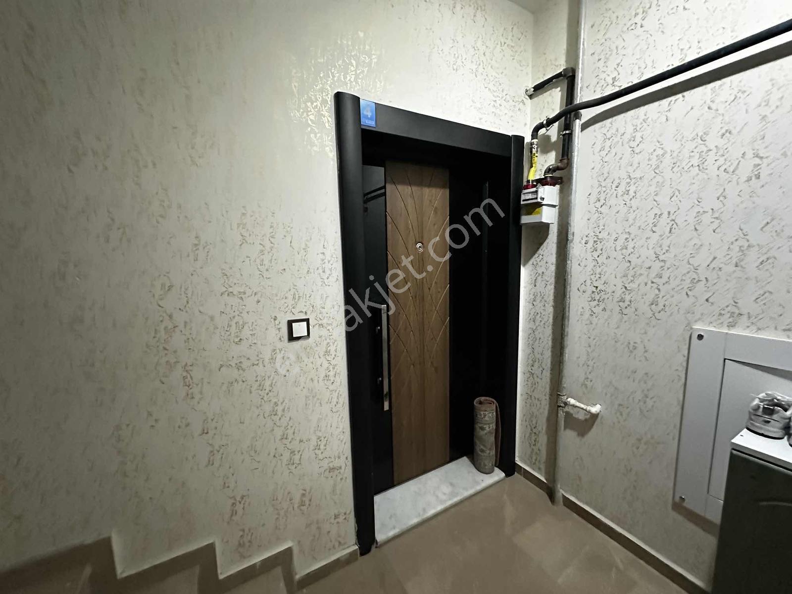 Selehaddın Eyyubi Mah.arakat Geniş Ve Ferah 3+1 Satılık Daire — fotoğraf 2