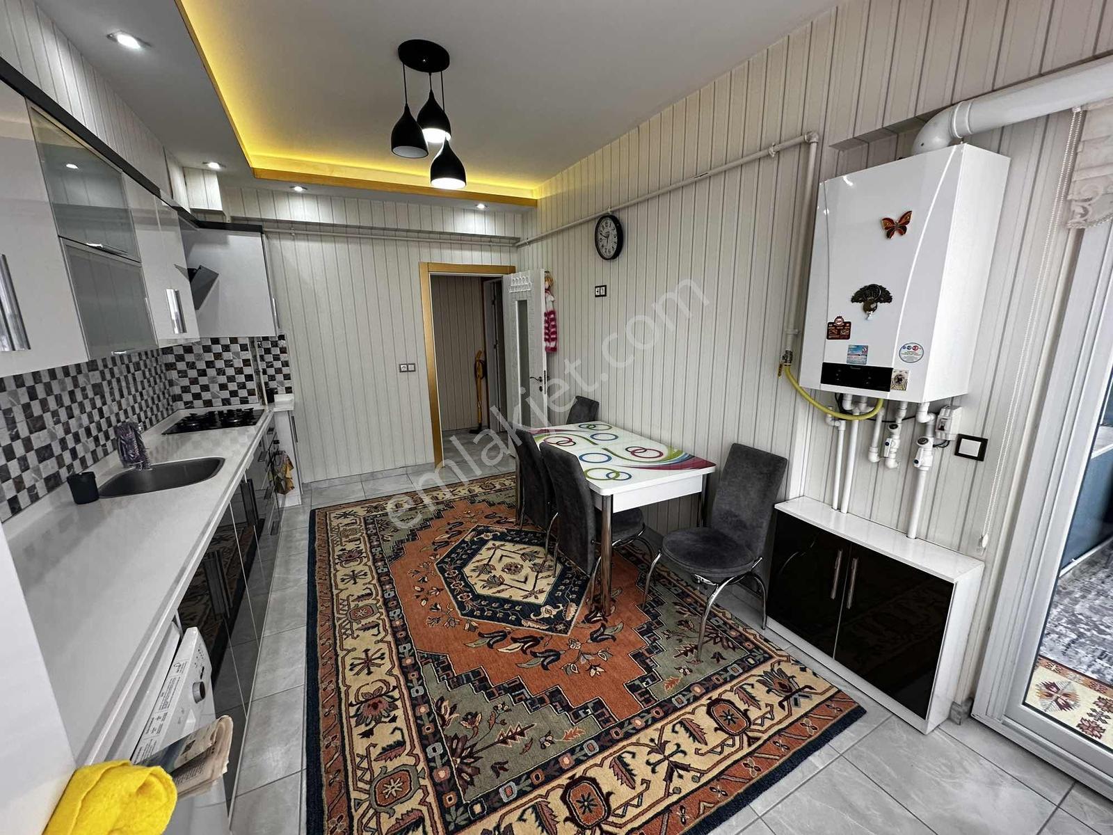 Selehaddın Eyyubi Mah.arakat Geniş Ve Ferah 3+1 Satılık Daire — fotoğraf 13
