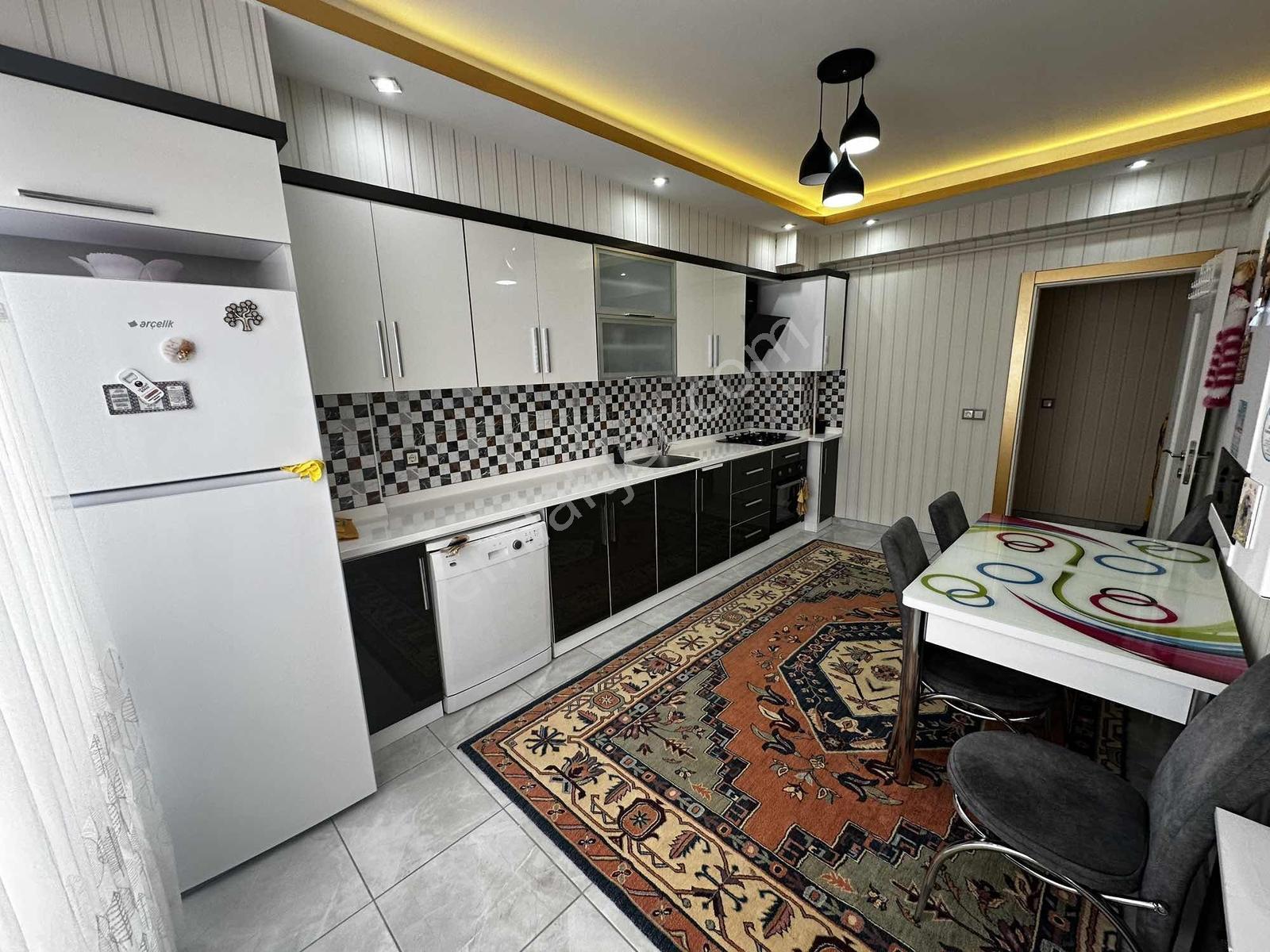 Selehaddın Eyyubi Mah.arakat Geniş Ve Ferah 3+1 Satılık Daire — fotoğraf 16