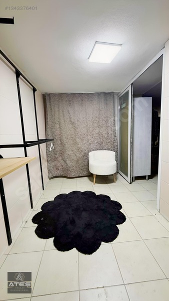 Salih Omurtak Cd Üzerinde Devren Kiralık Giyim Mağazası — fotoğraf 16