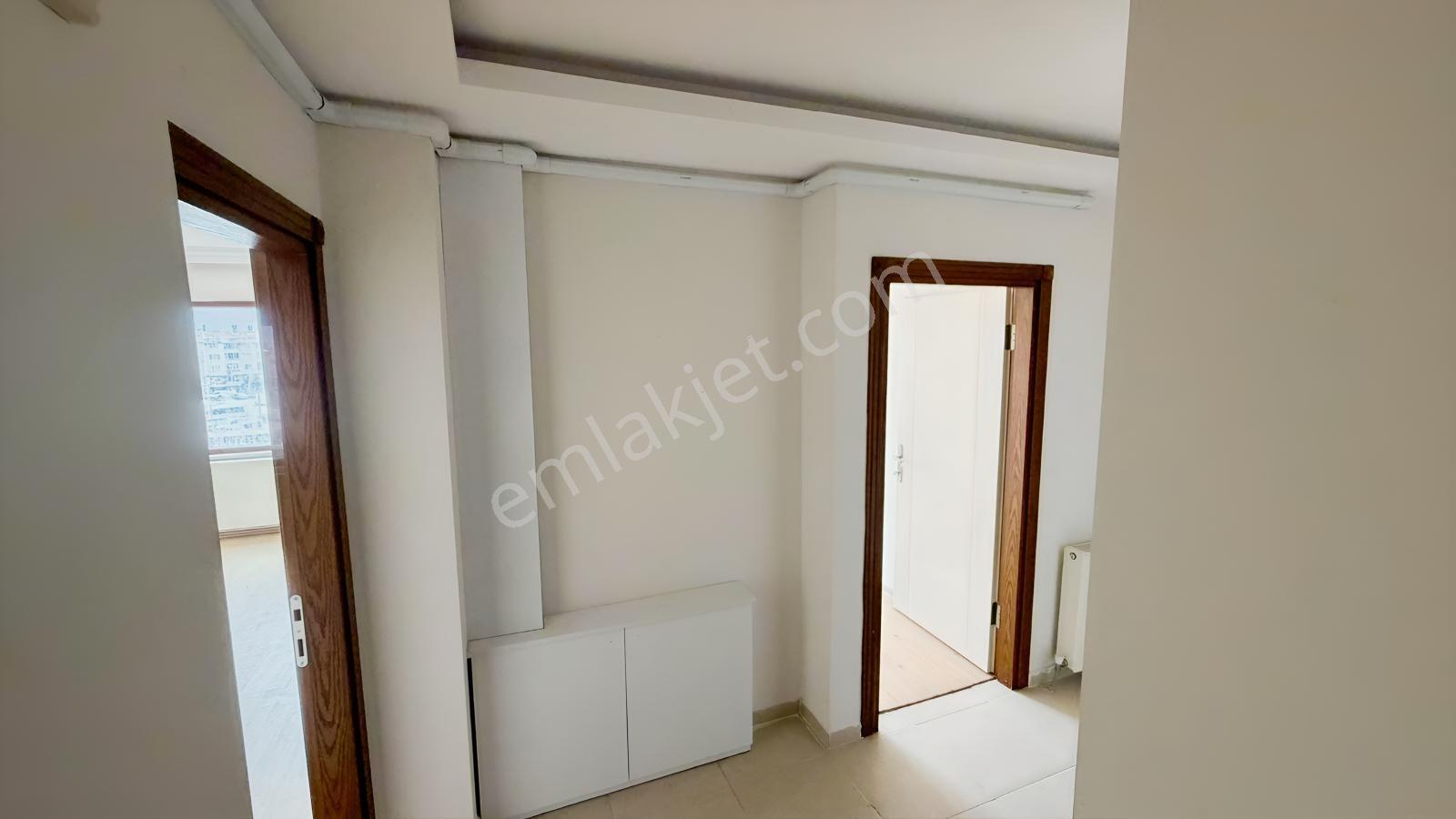 Şarköy İstiklal Mahallesinde Merkezi Konumda 3+1 Satılık Daire — fotoğraf 6