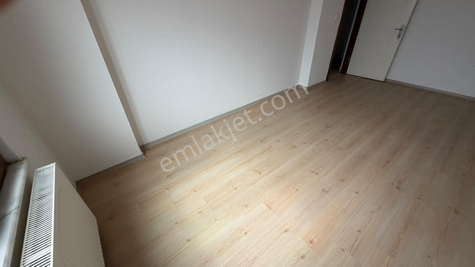 Şarköy İstiklal Mahallesinde Merkezi Konumda 3+1 Satılık Daire — fotoğraf 11