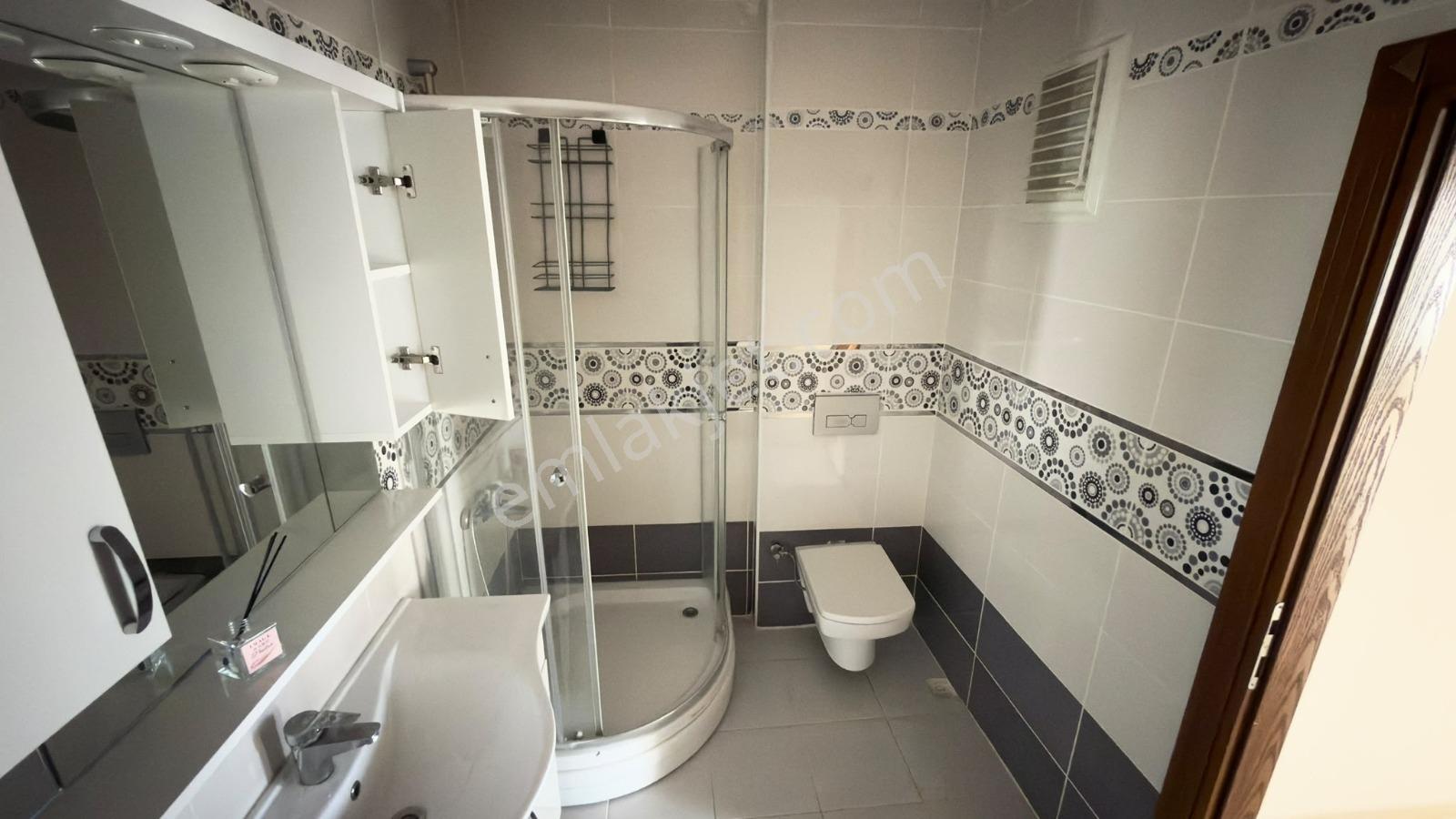 Şarköy İstiklal Mahallesinde Merkezi Konumda 3+1 Satılık Daire — fotoğraf 15