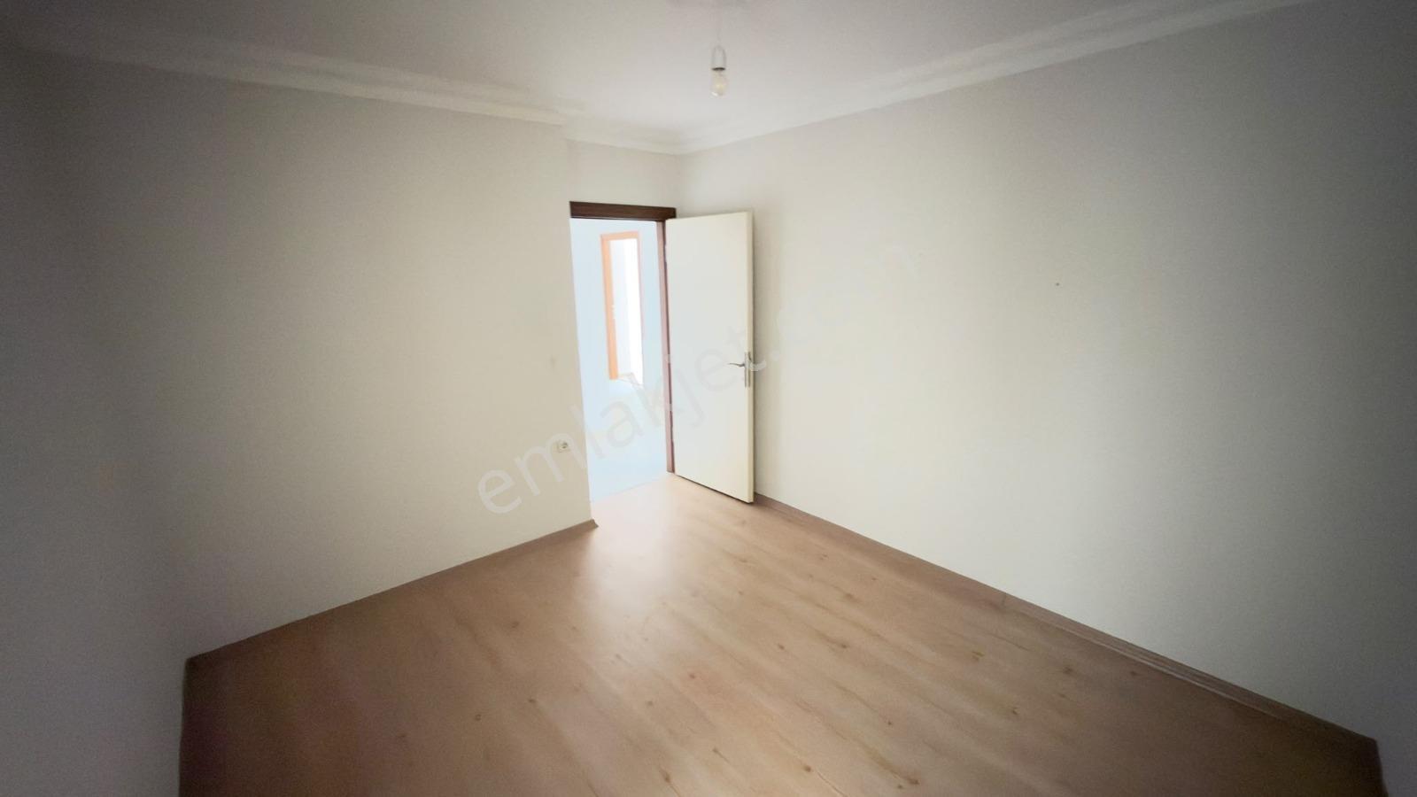 Şarköy İstiklal Mahallesinde Merkezi Konumda 3+1 Satılık Daire — fotoğraf 18