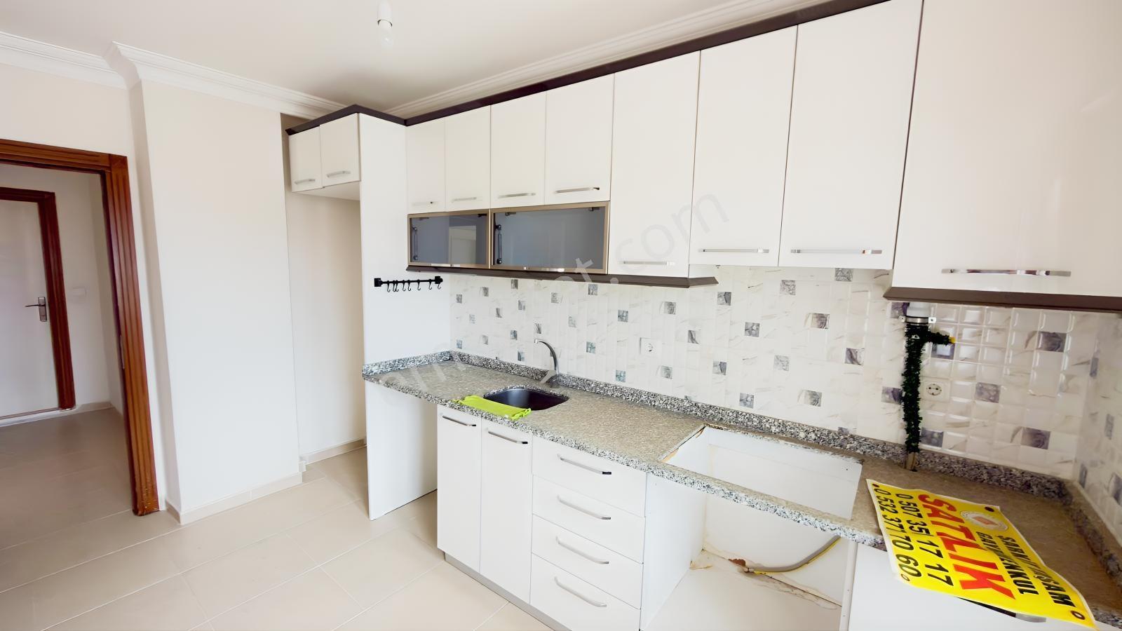 Şarköy İstiklal Mahallesinde Merkezi Konumda 3+1 Satılık Daire — fotoğraf 23