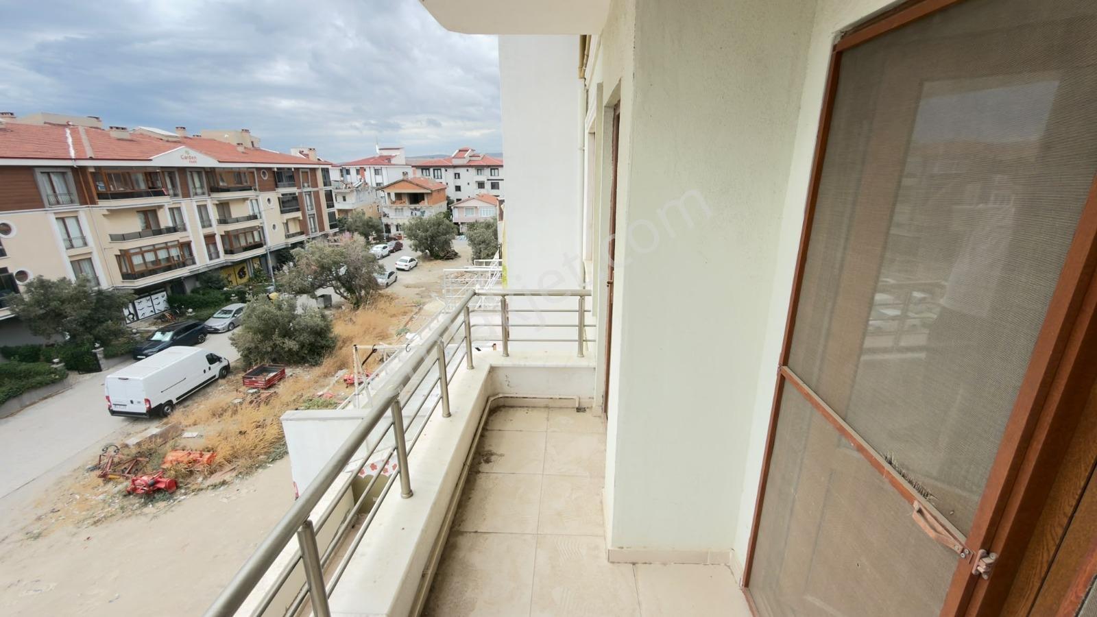 Şarköy İstiklal Mahallesinde Merkezi Konumda 3+1 Satılık Daire — fotoğraf 32