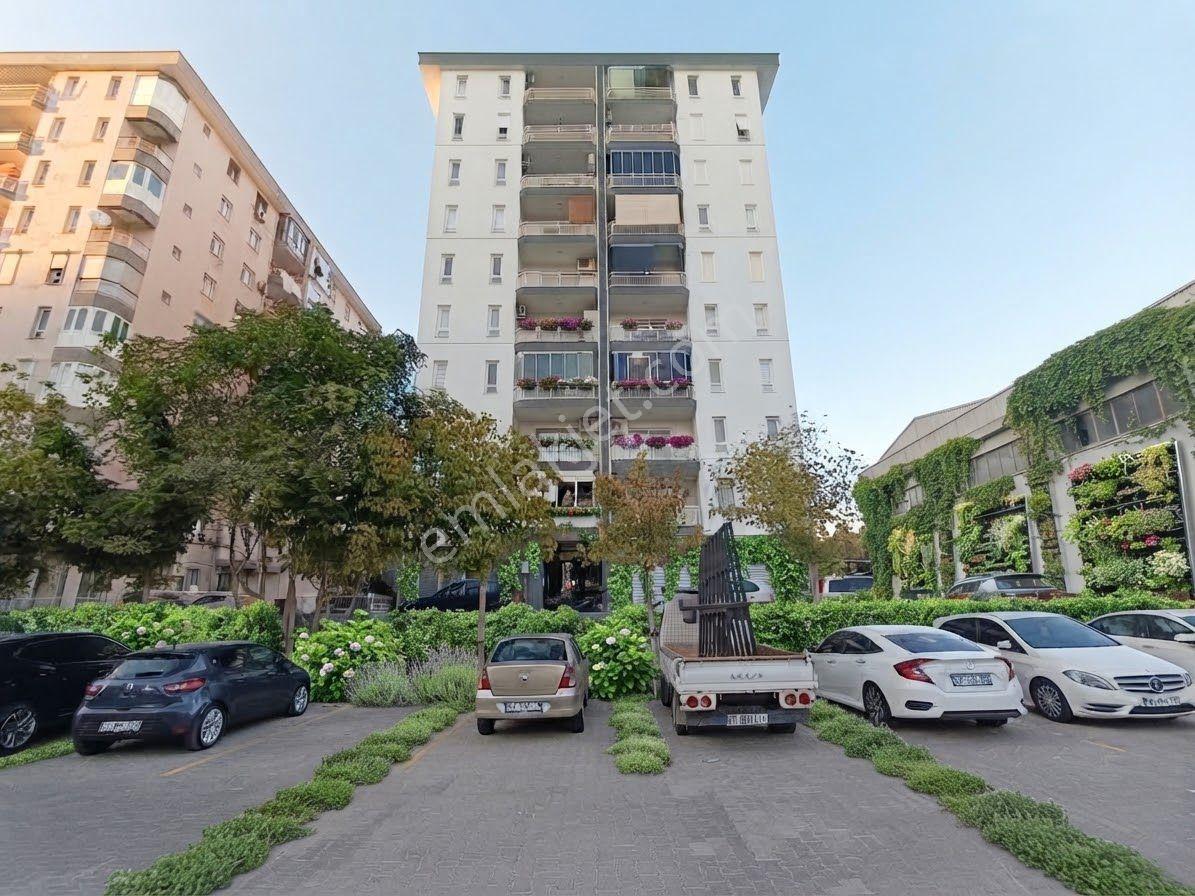 Yeni Girne'De Satılık Daire 3+1