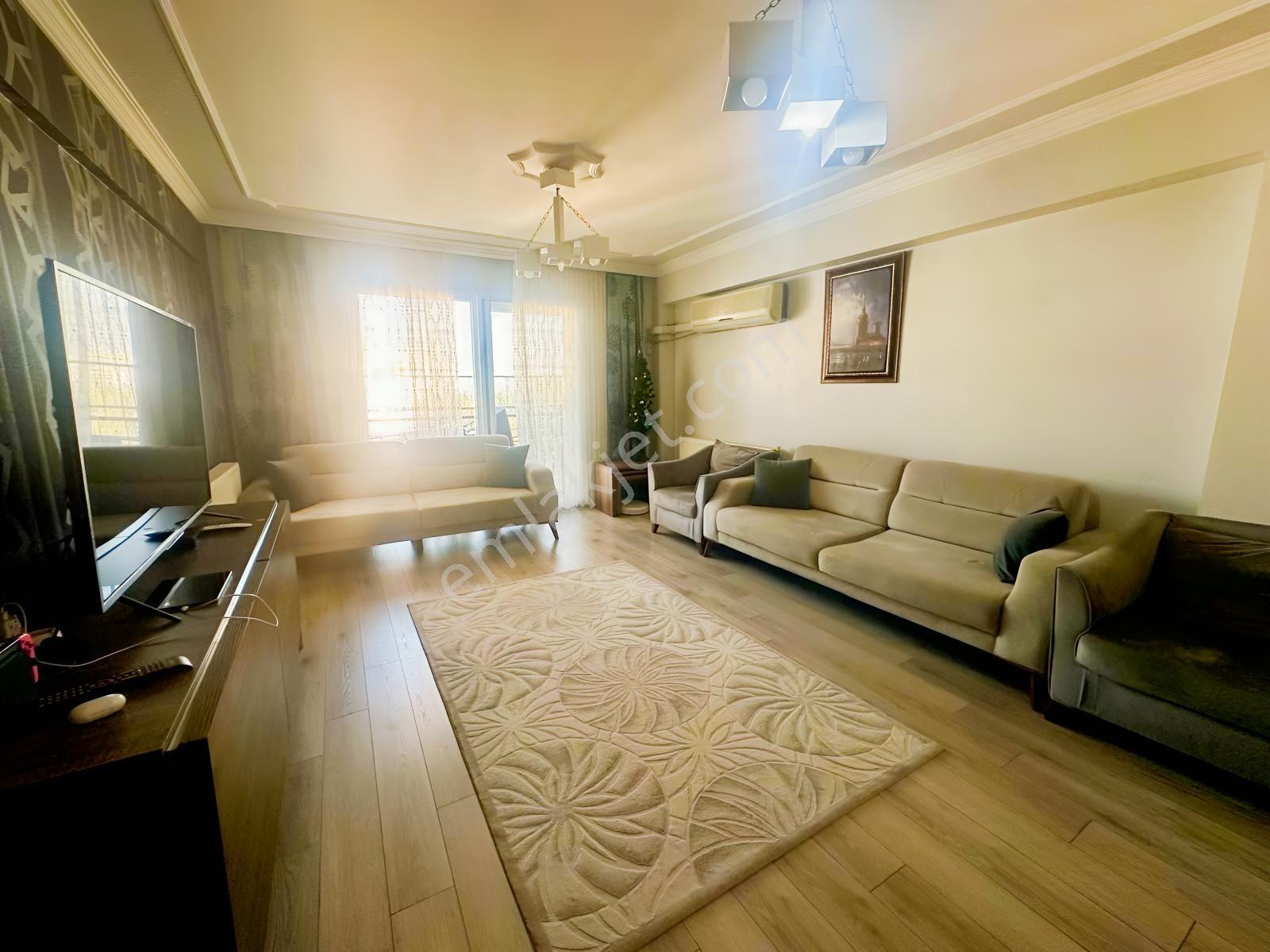 Yeni Girne'de Satılık Daire 3+1 — fotoğraf 9