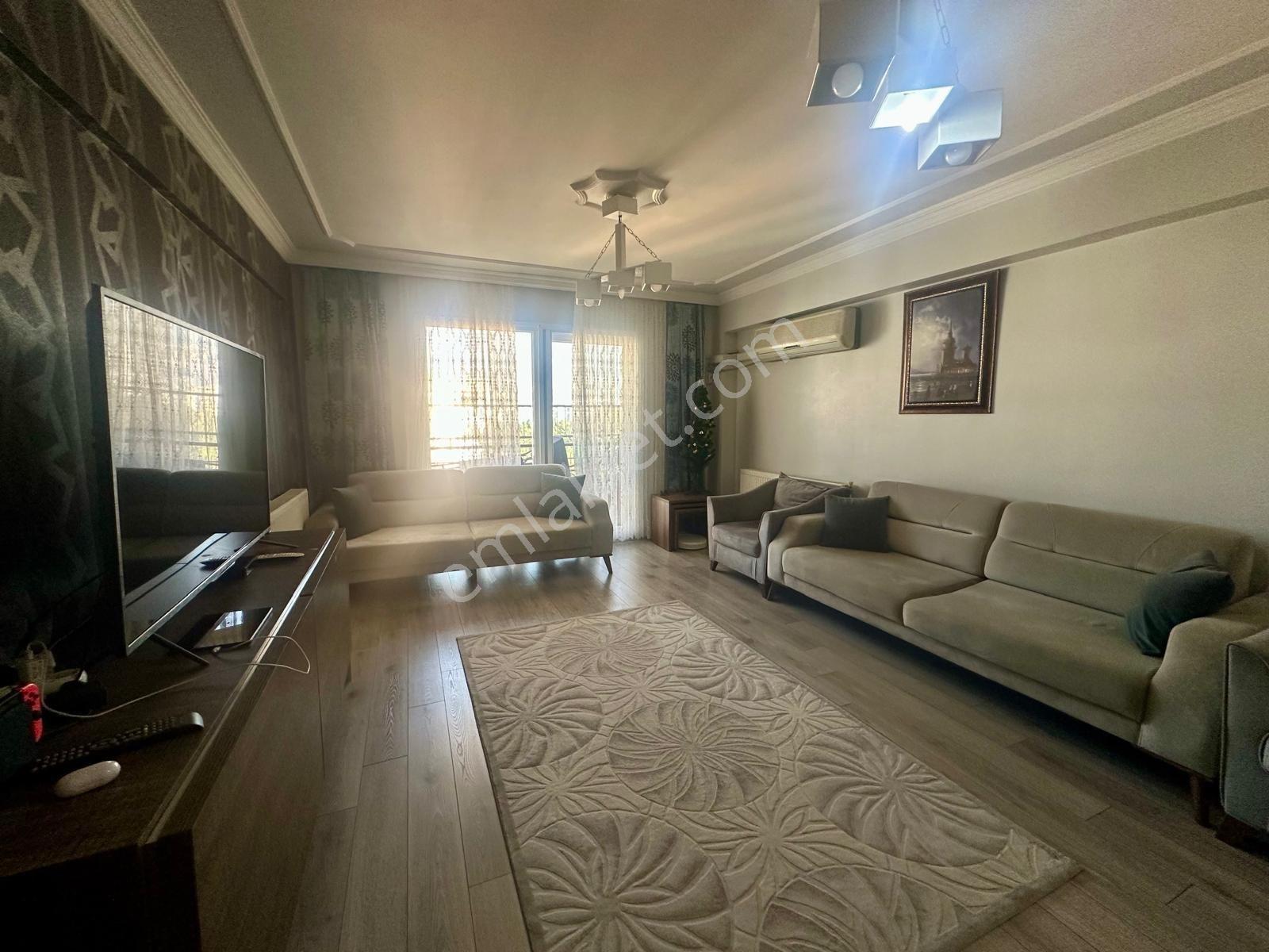 Yeni Girne'de Satılık Daire 3+1 — fotoğraf 10