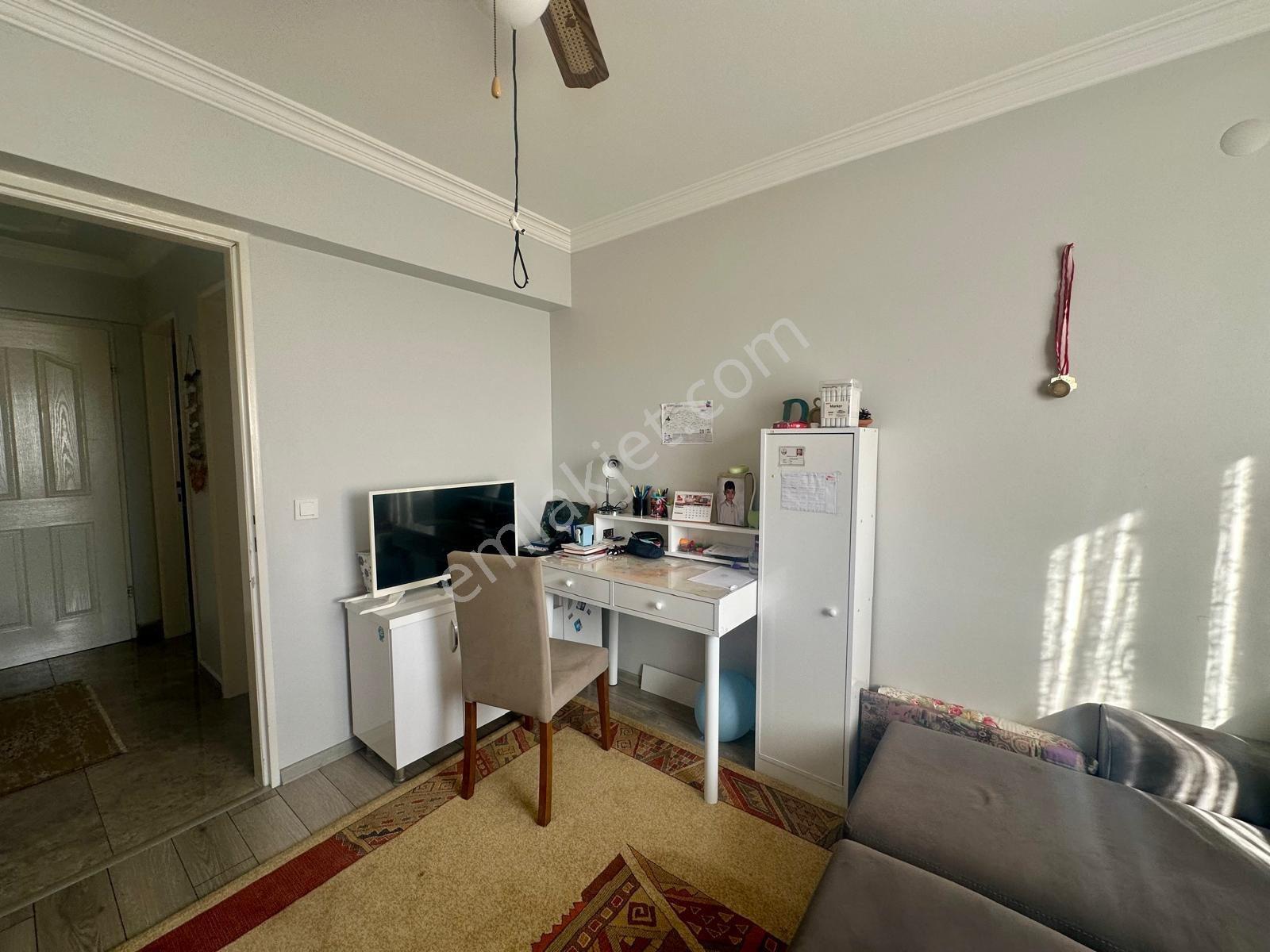 Yeni Girne'de Satılık Daire 3+1 — fotoğraf 23