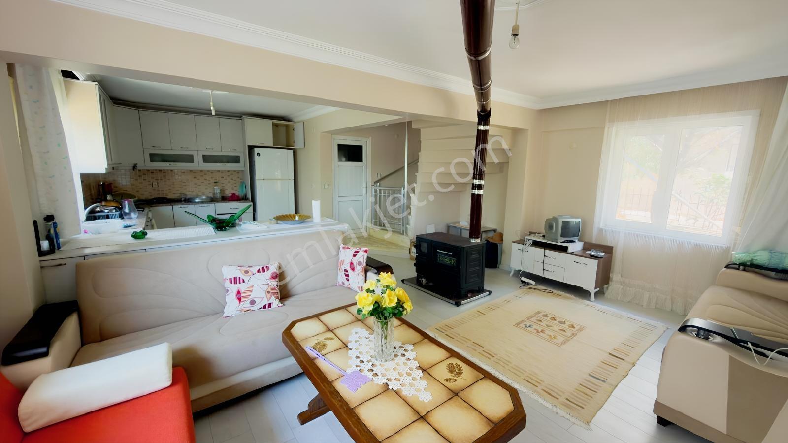 Şarköy Kızılcaterzide 266 M² Arsa Paylı Tam Tripleks Villa — fotoğraf 11