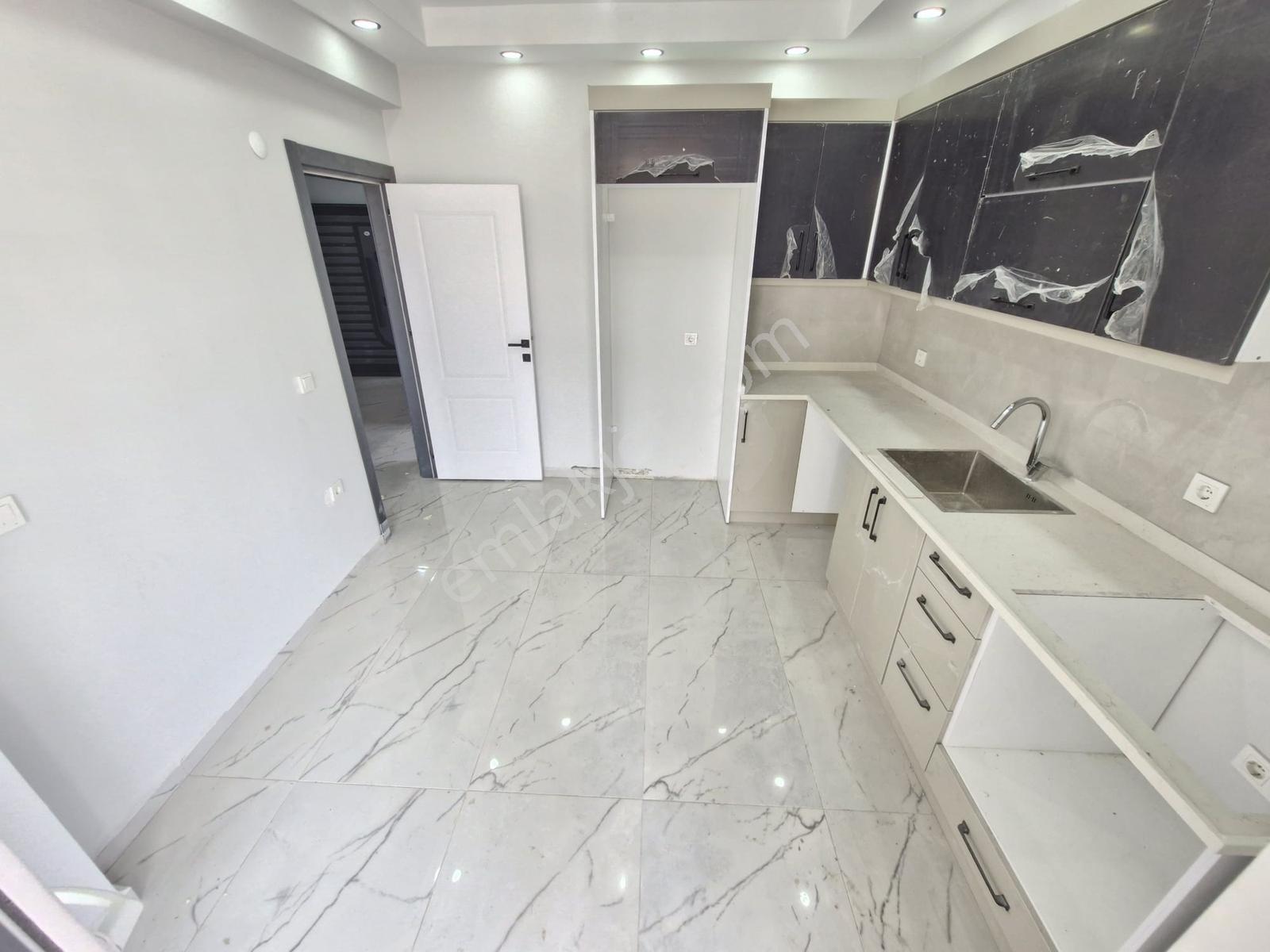 Huzur^dan Satılık 2+1 Daire (90m², Ara Kat, Ön Cephe) — fotoğraf 6