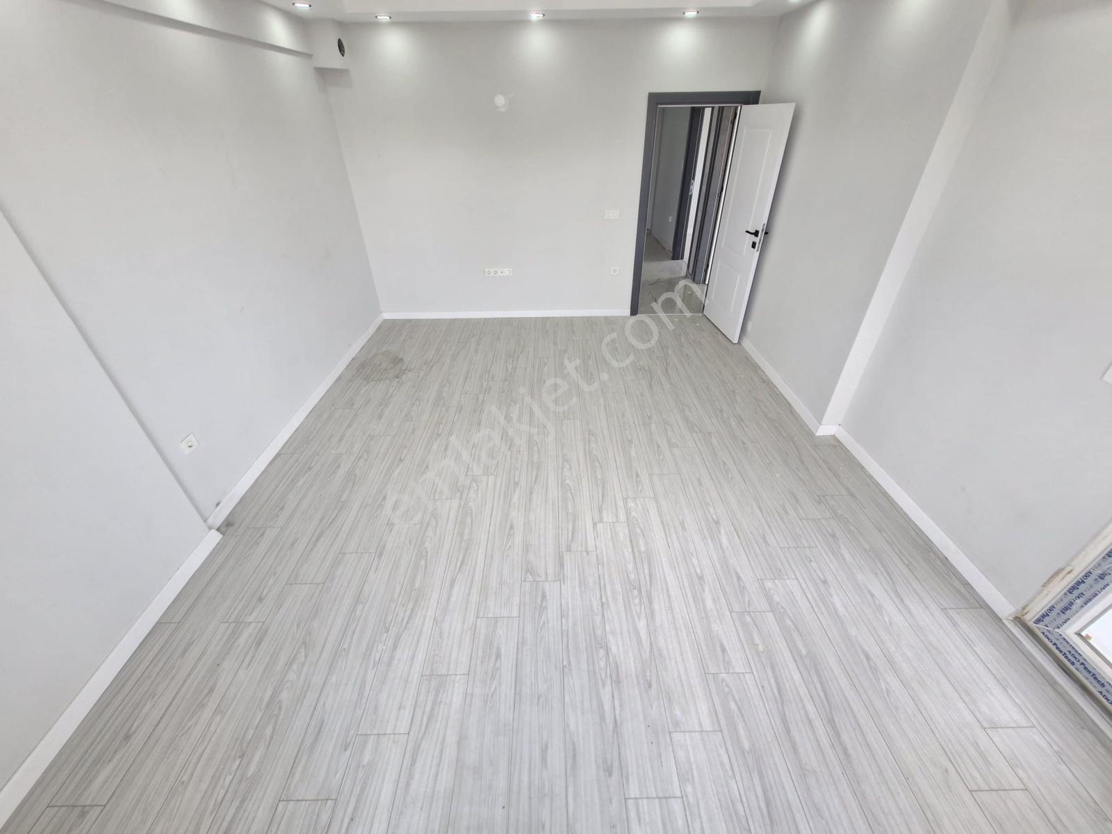 Huzur^dan Satılık 2+1 Daire (90m², Ara Kat, Ön Cephe) — fotoğraf 16
