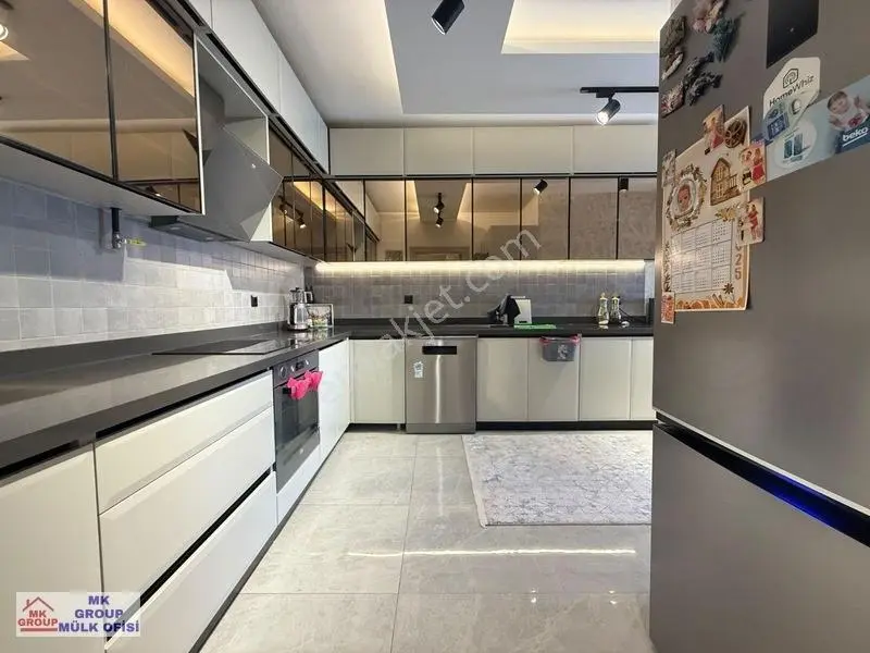 Yüksek Kredi Kullanımına Uygun 4+1 Şehir Merkezinde Daire — fotoğraf 3