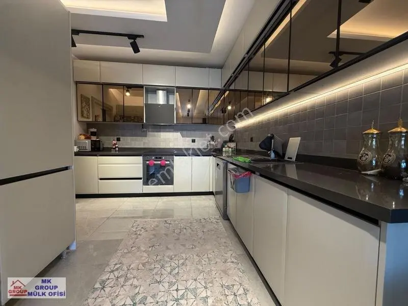 Yüksek Kredi Kullanımına Uygun 4+1 Şehir Merkezinde Daire — fotoğraf 4
