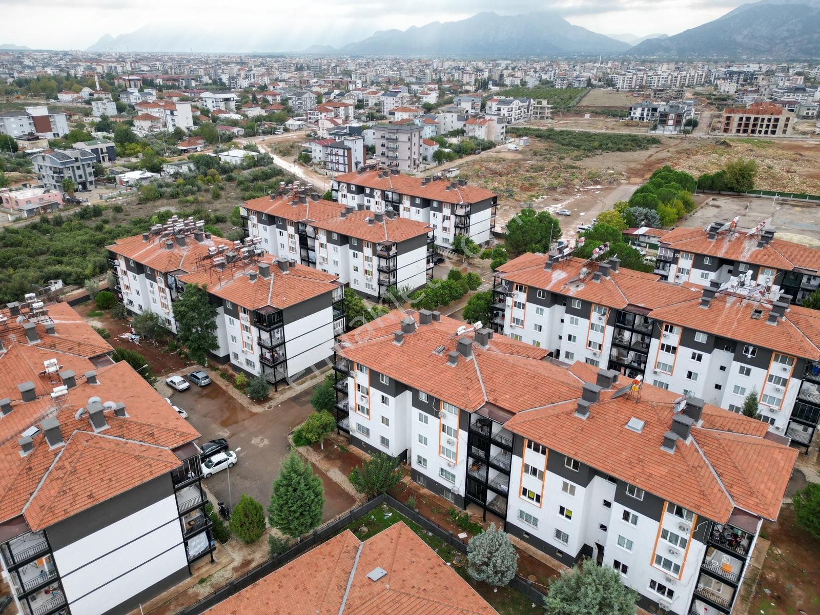 Döşemealtı Çıplaklı Mh. Tokilerde 2+1 85M2 1.Kat Satılık Daire