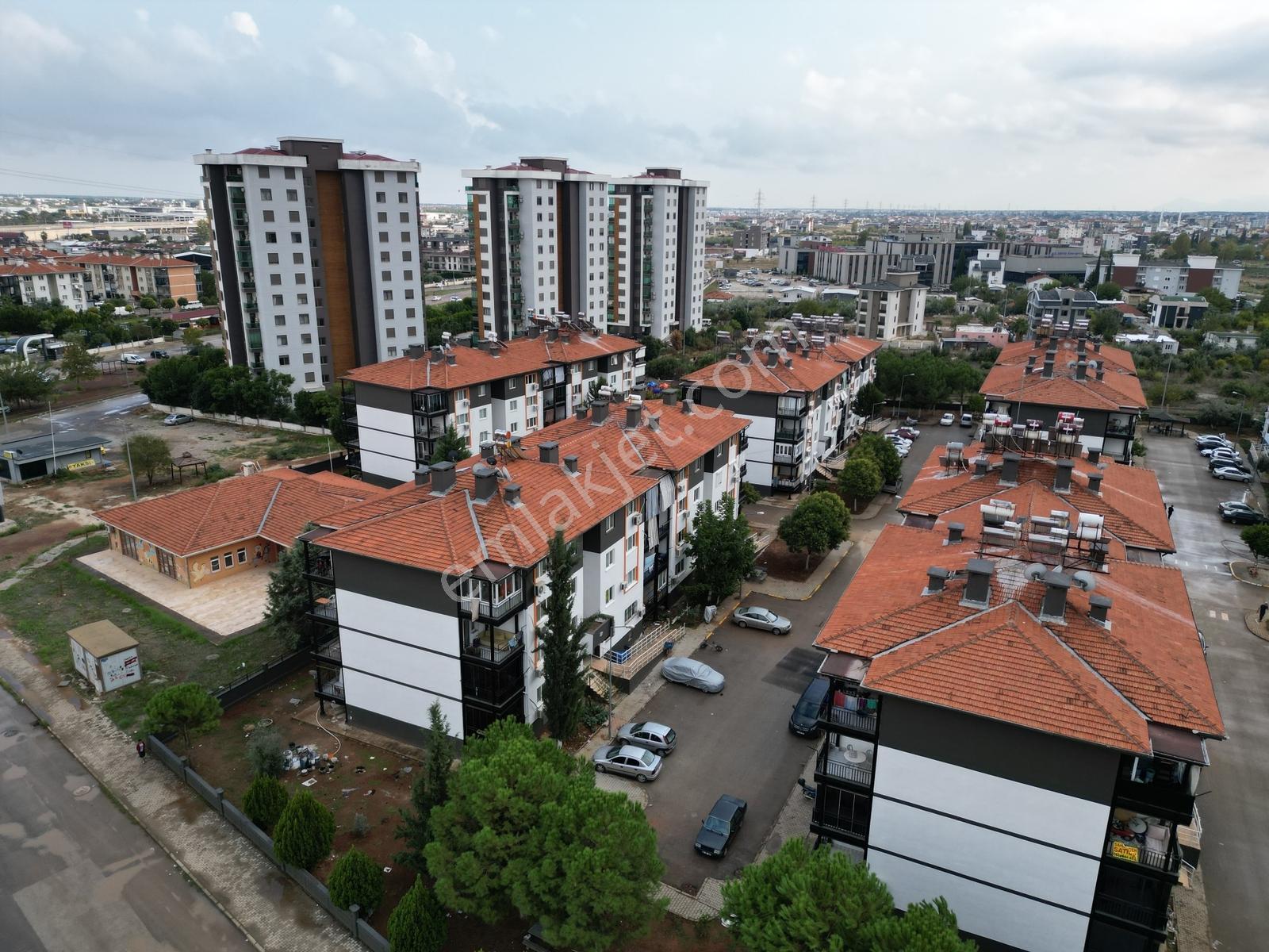 Döşemealtı Çıplaklı Mh. Tokilerde 2+1 85m2 1.kat Satılık Daire — fotoğraf 2