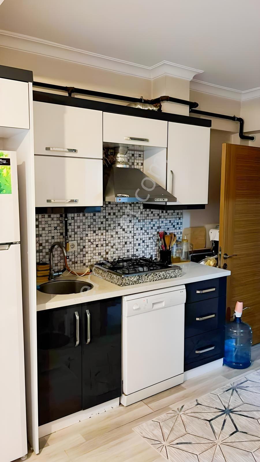 Dokuzçeşmeler Kampüs E 1 Dk Eşyalı Kiracılı 1+1