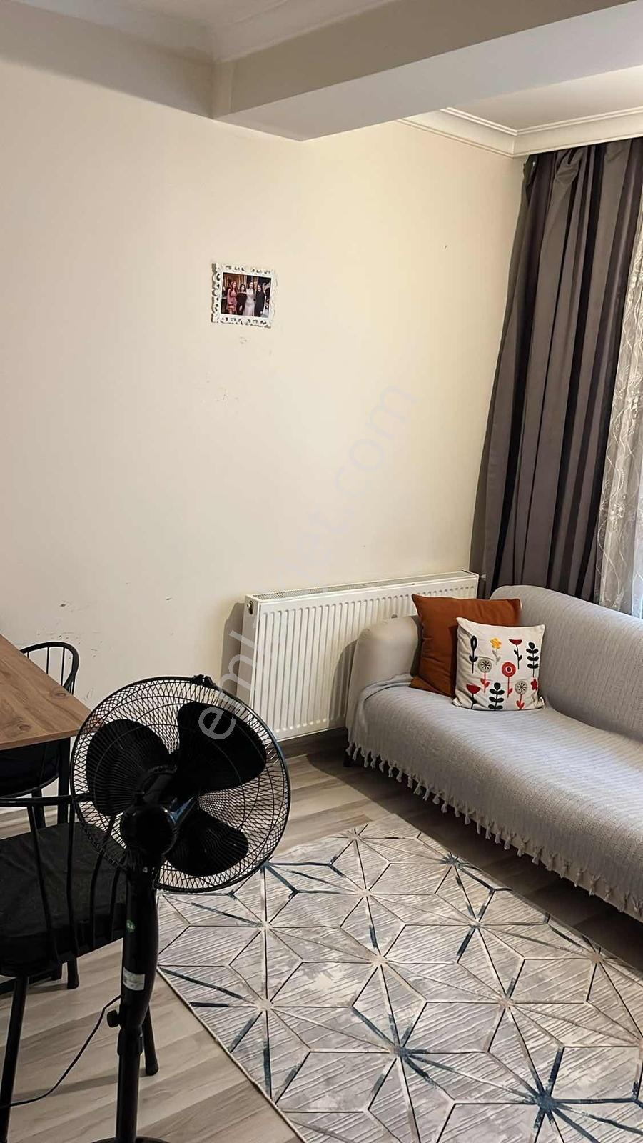 Dokuzçeşmeler Kampüs E 1 Dk Eşyalı Kiracılı 1+1 — fotoğraf 3