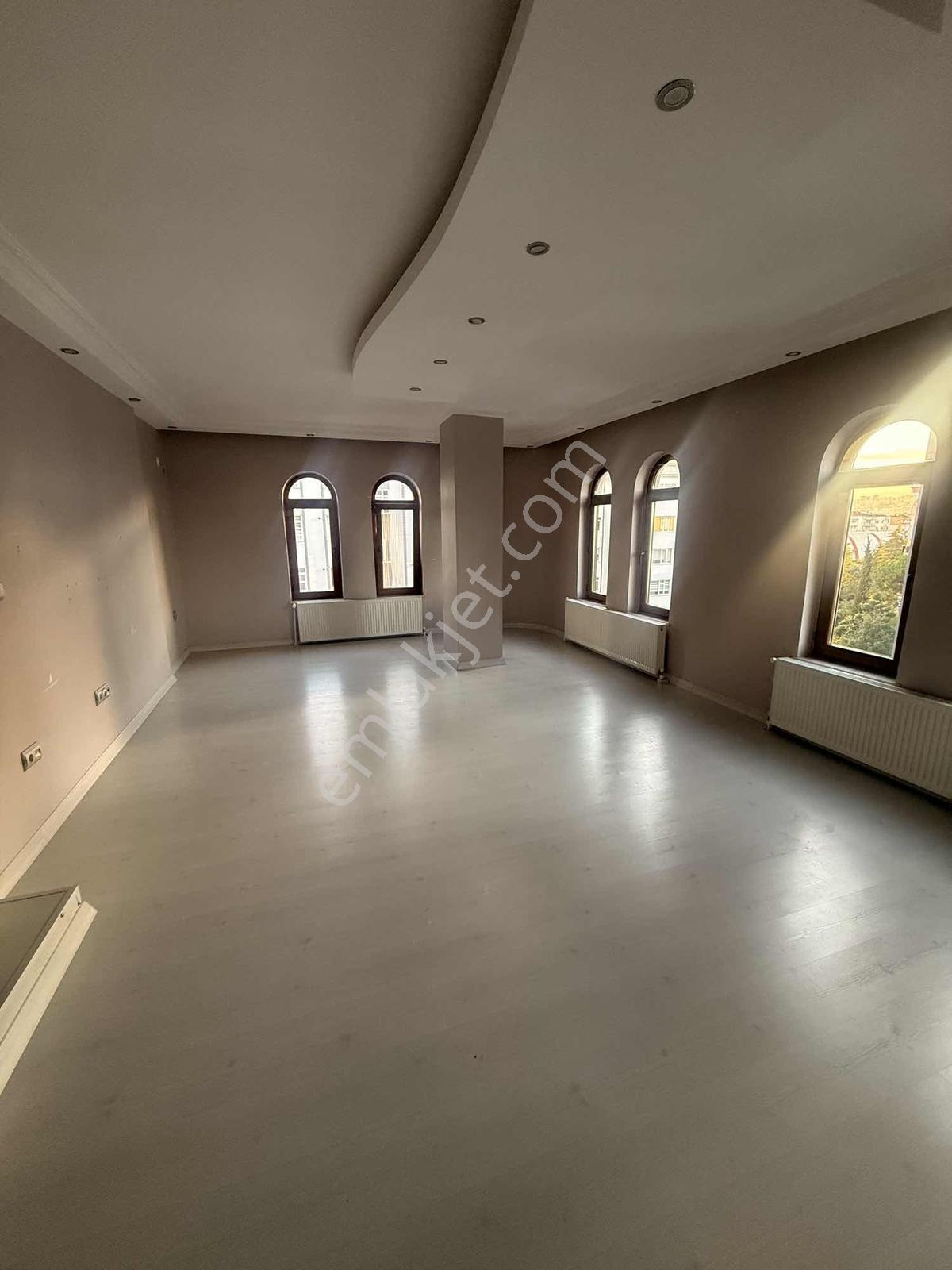 Altınordu/Durugöl/Saraykent Sitesinde Süper Lokasyonda 3+1 Daire