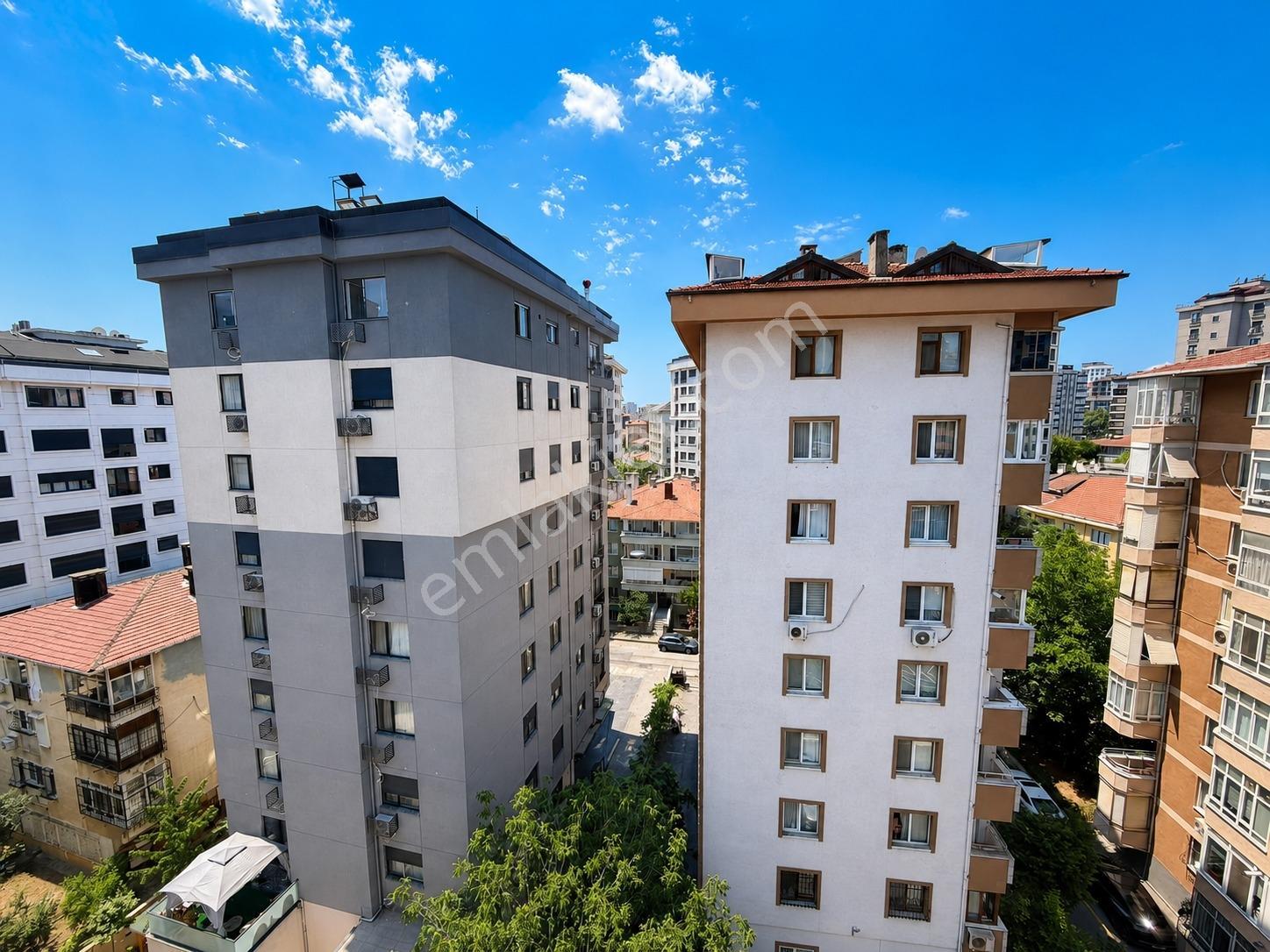 Kozyatağı'nda 2+1 Net 70m2 Balkonlu Giyinme Odalı Fırsat Daire — fotoğraf 29