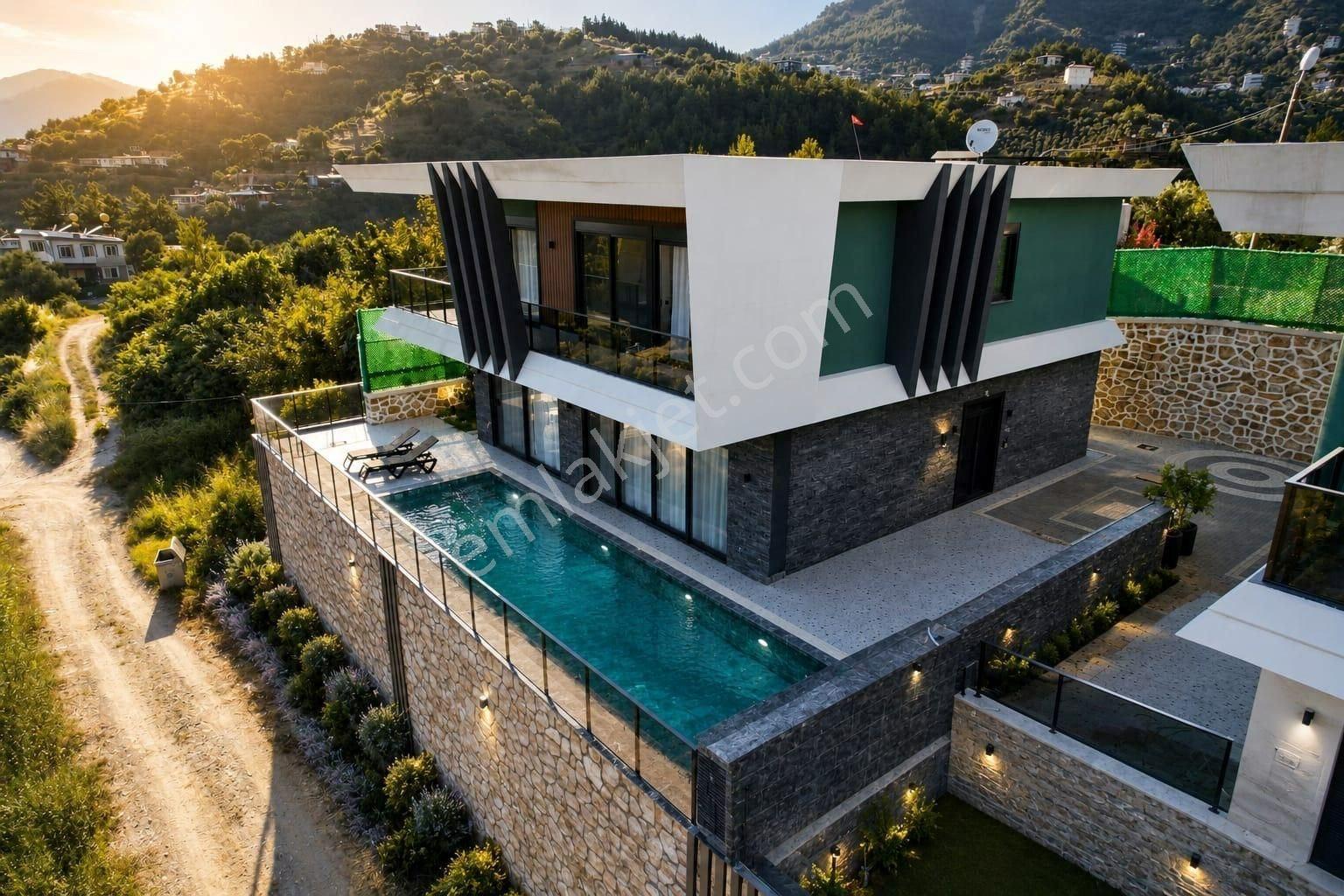 Alanya Obada Muhteşem Dizaynda Full Deniz Manzaralı 4+1 Villa — fotoğraf 2