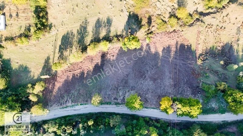 C21 Cius; Şükriye Köyünde Yola Cepheli 545 M² İmarlı Arsa — fotoğraf 2