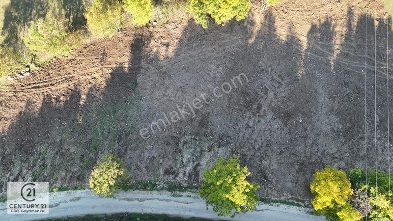 C21 Cius; Şükriye Köyünde Yola Cepheli 545 M² İmarlı Arsa — fotoğraf 5