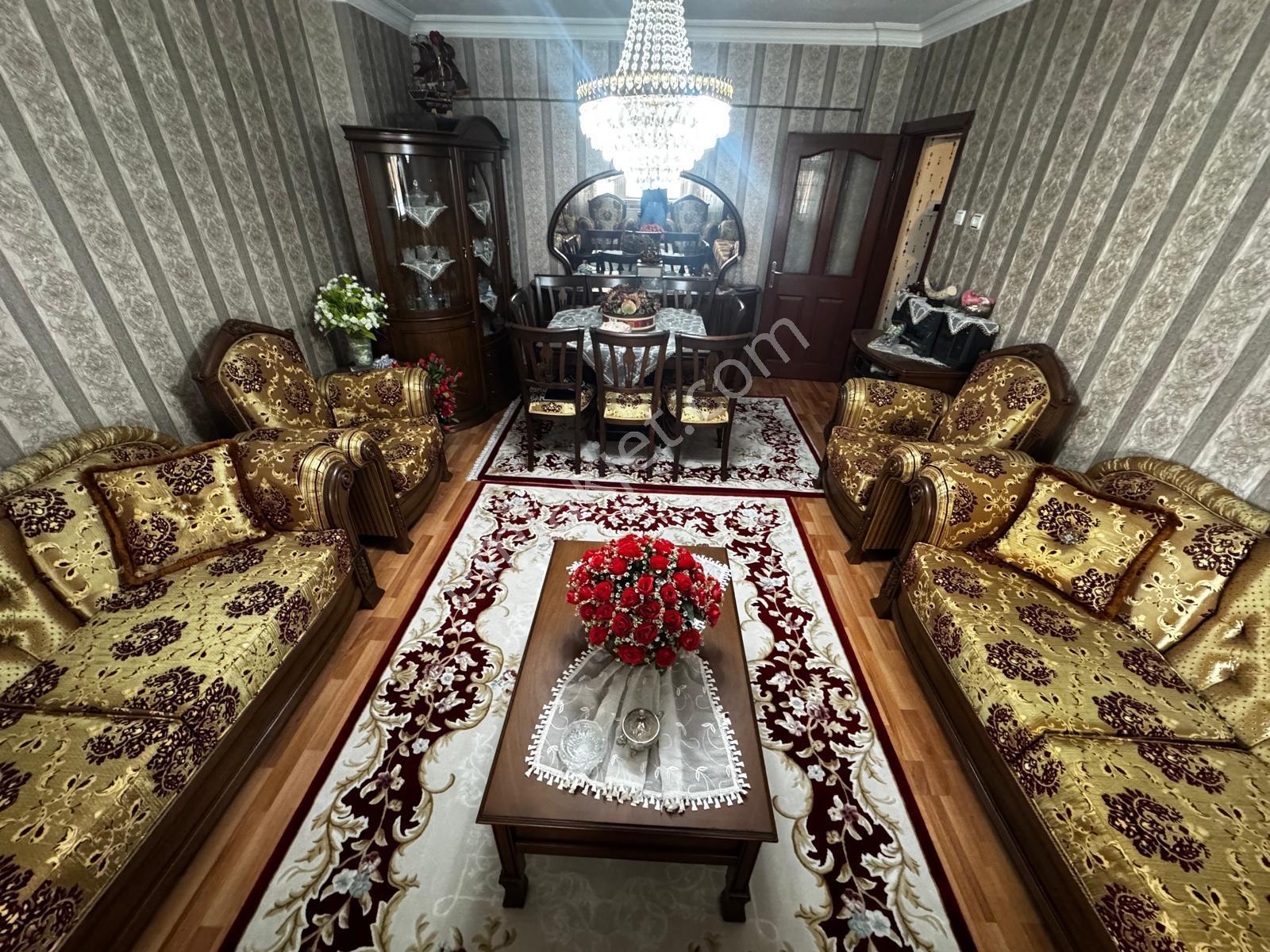 Ahi Mesut Bulvarı Üzerinde 3+1 Salon Bağımsız Ara Katta Daire