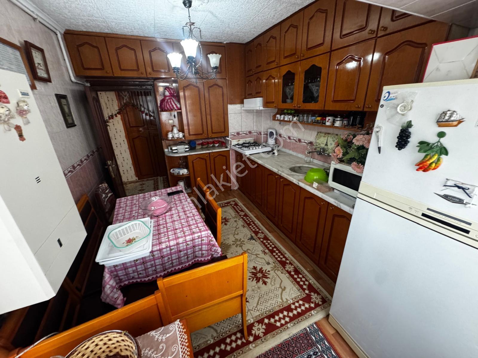 Ahi Mesut Bulvarı Üzerinde 3+1 Salon Bağımsız Ara Katta Daire — fotoğraf 6