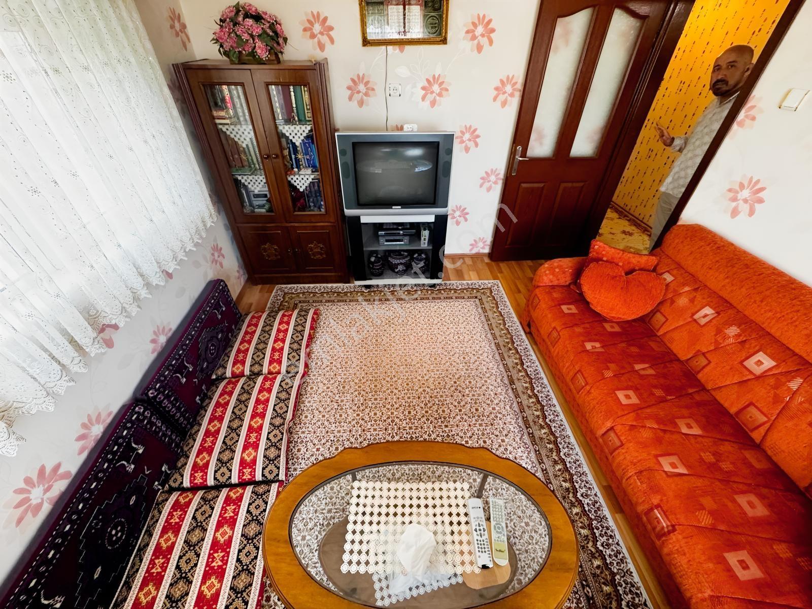 Ahi Mesut Bulvarı Üzerinde 3+1 Salon Bağımsız Ara Katta Daire — fotoğraf 12