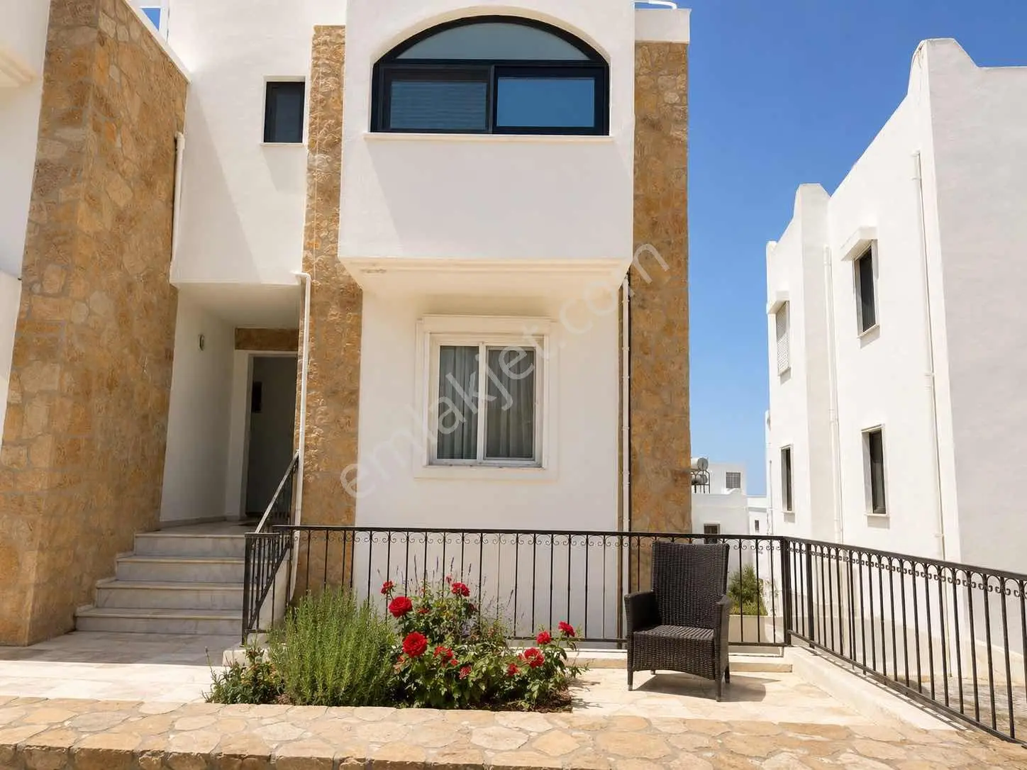 Turgutreis Yalı'Da Denize Çok Yakın Geniş Ve Ferah Arakat Daire