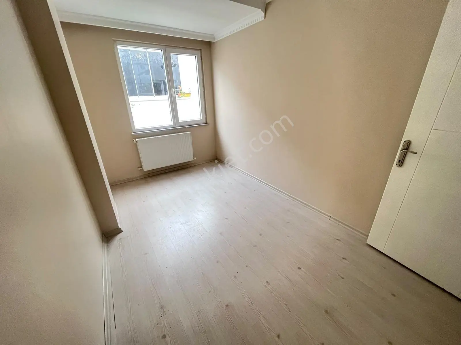 Royal'den Esenyurt Balıkyolu'nda 2+1 85m2 Masrafsız Arakat — fotoğraf 15