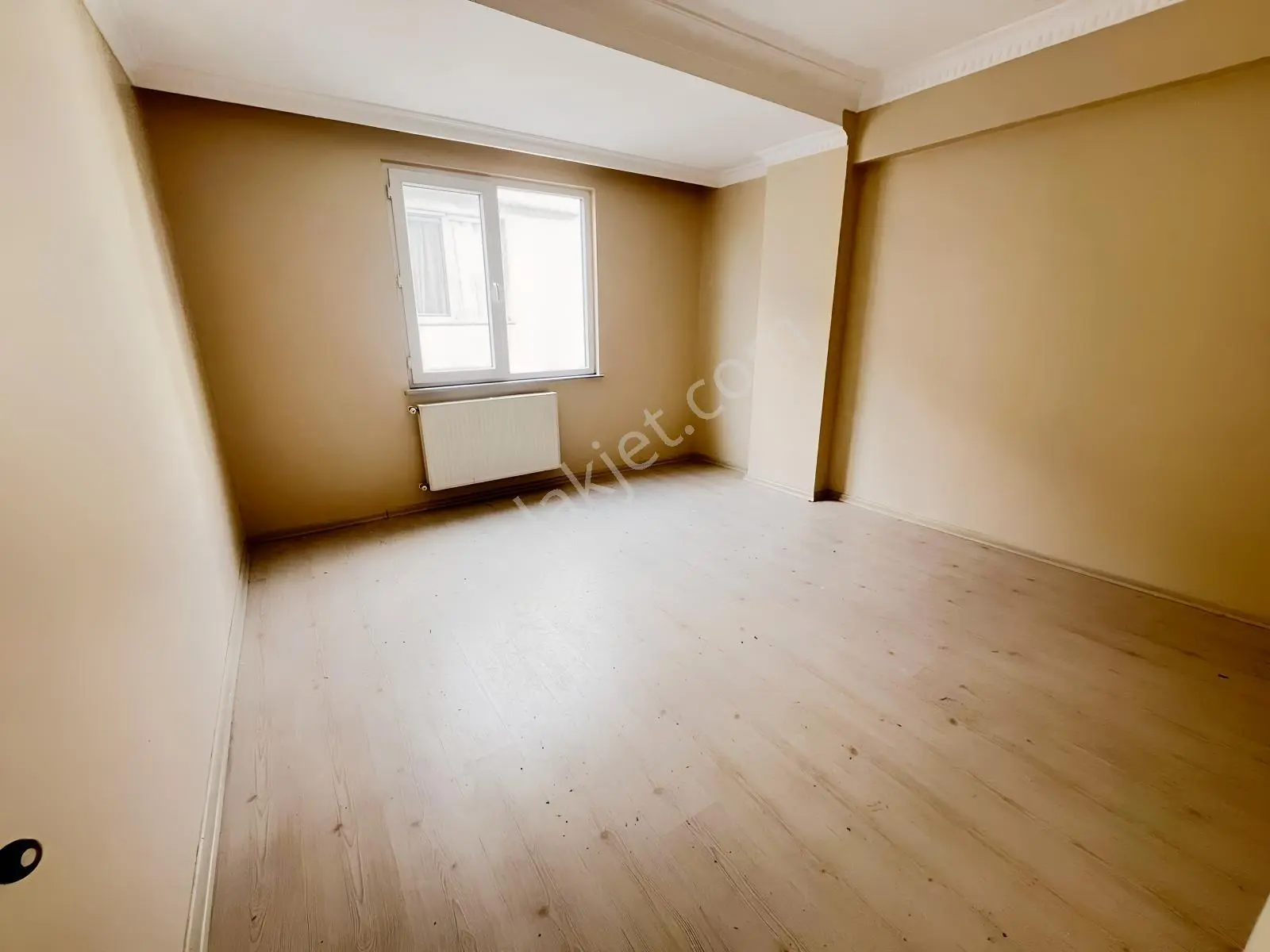 Royal'den Esenyurt Balıkyolu'nda 2+1 85m2 Masrafsız Arakat — fotoğraf 22