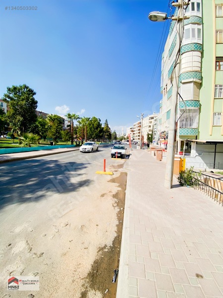 Realty World Mns 2 Gayrimenkul Gökhan Nice'den Kiralık Dükkan — fotoğraf 17
