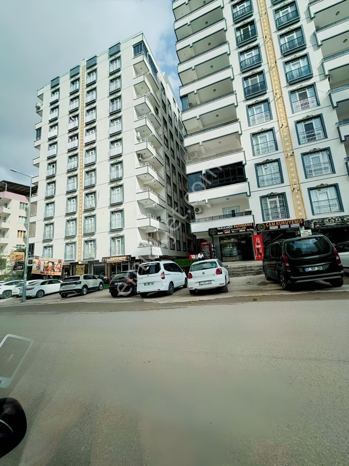 Sürer Emlak`tan Satılık Eşyalı 1+1 Daire`miz E.a.hastane Yanında — fotoğraf 2