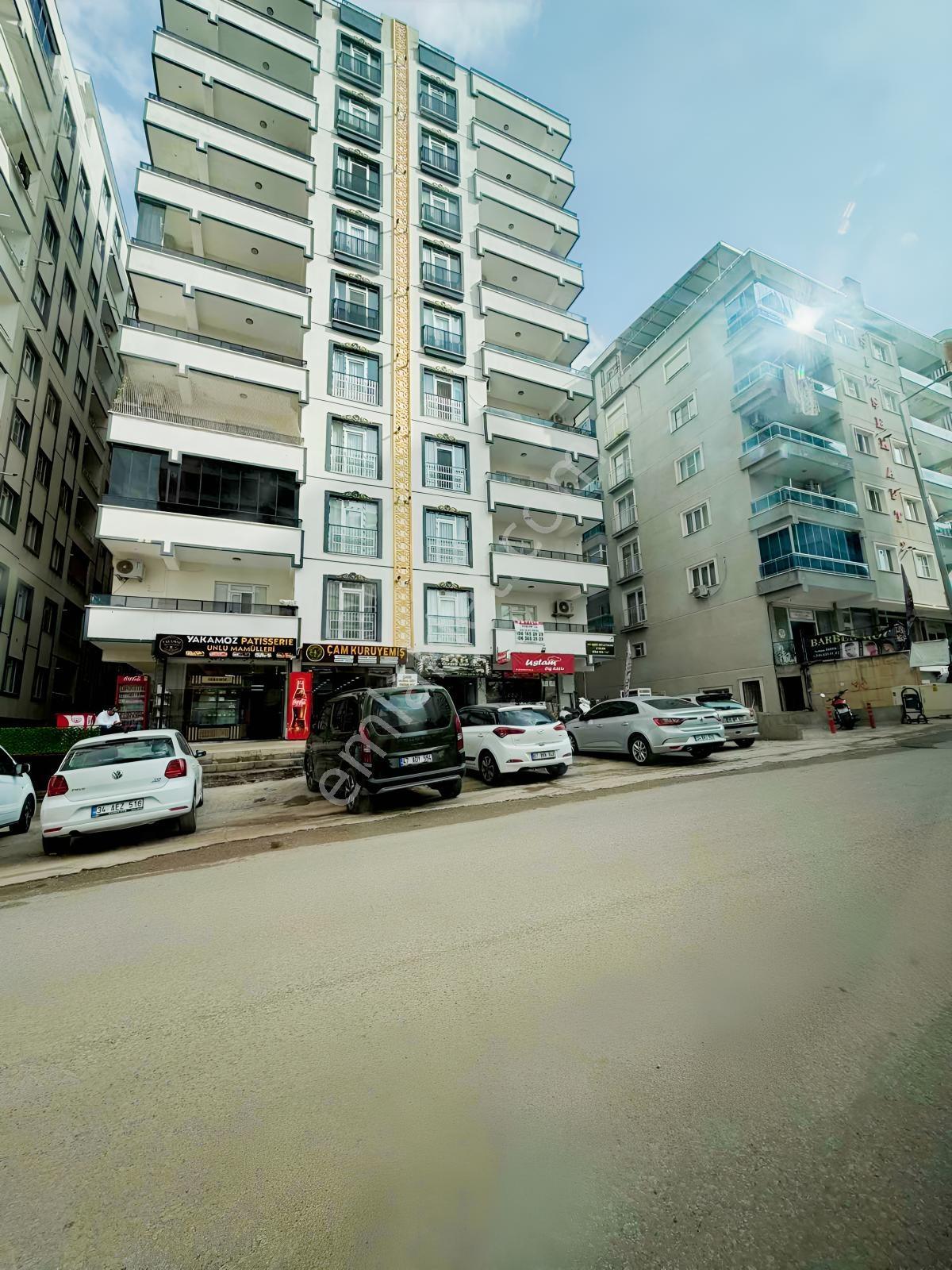 Sürer Emlak`tan Satılık Eşyalı 1+1 Daire`miz E.a.hastane Yanında — fotoğraf 4