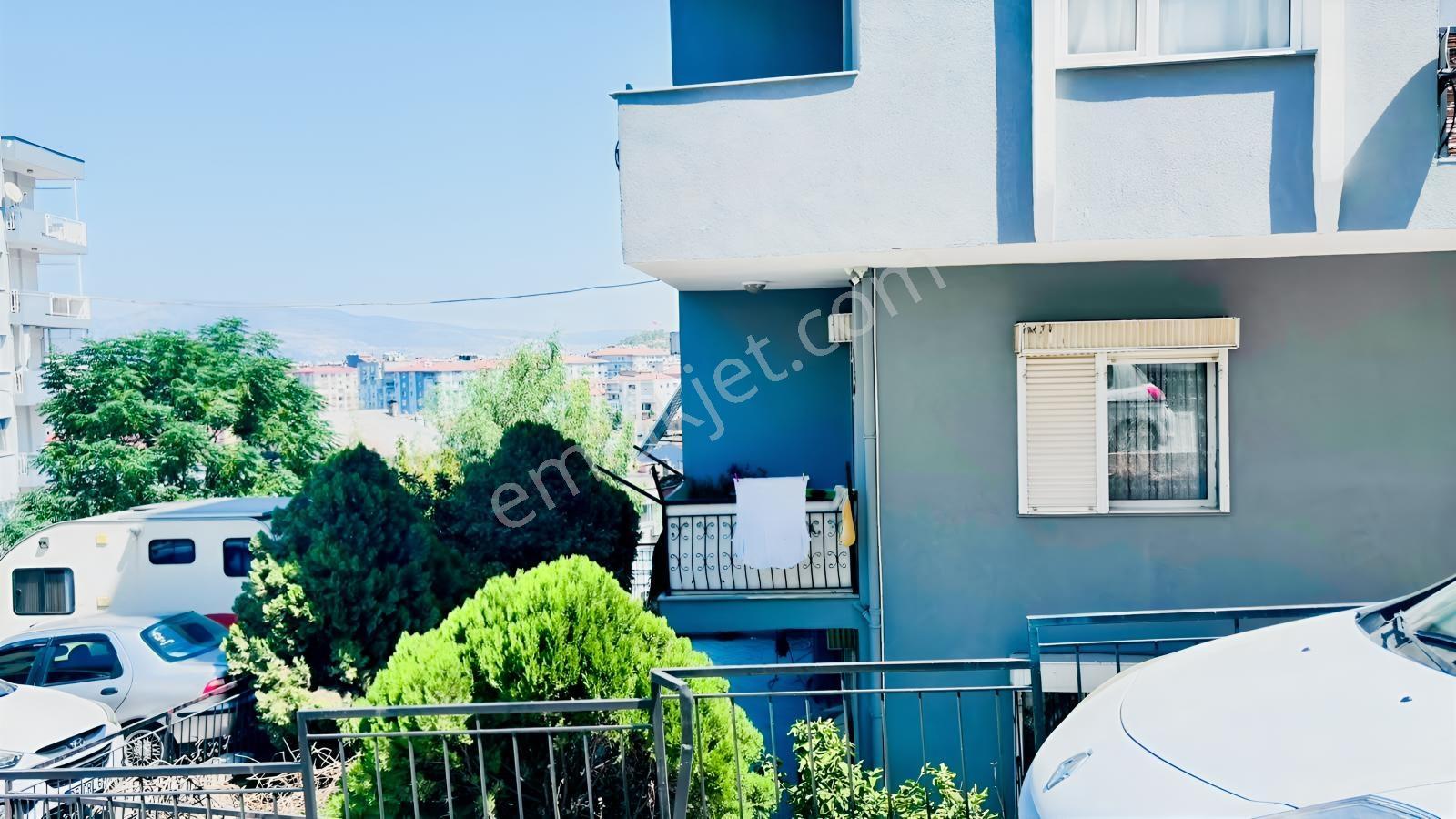 General Kazım Özalp Mah 3+1 Satılık Şömineli Bahçeli Daire — fotoğraf 3