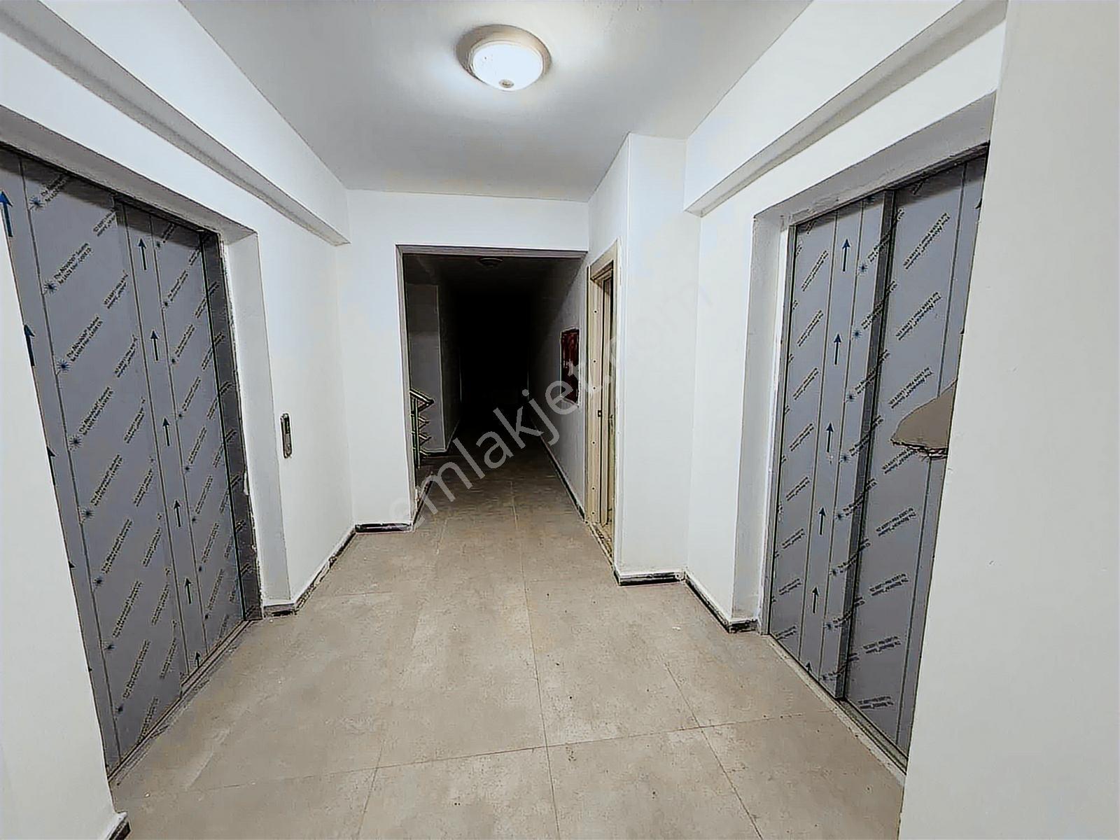 Hüsem Gayriemnkul'den Site İçinde Anahtar Teslim Satılık Daire — fotoğraf 9