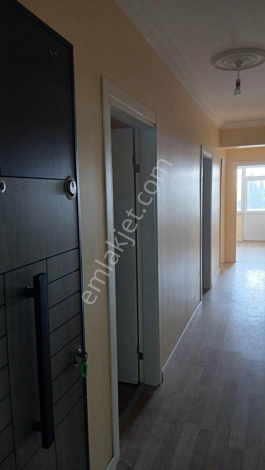 Newcıty Emlaktan Yanıkkışla Caddesinde Satılık 2+1 Daire — fotoğraf 3