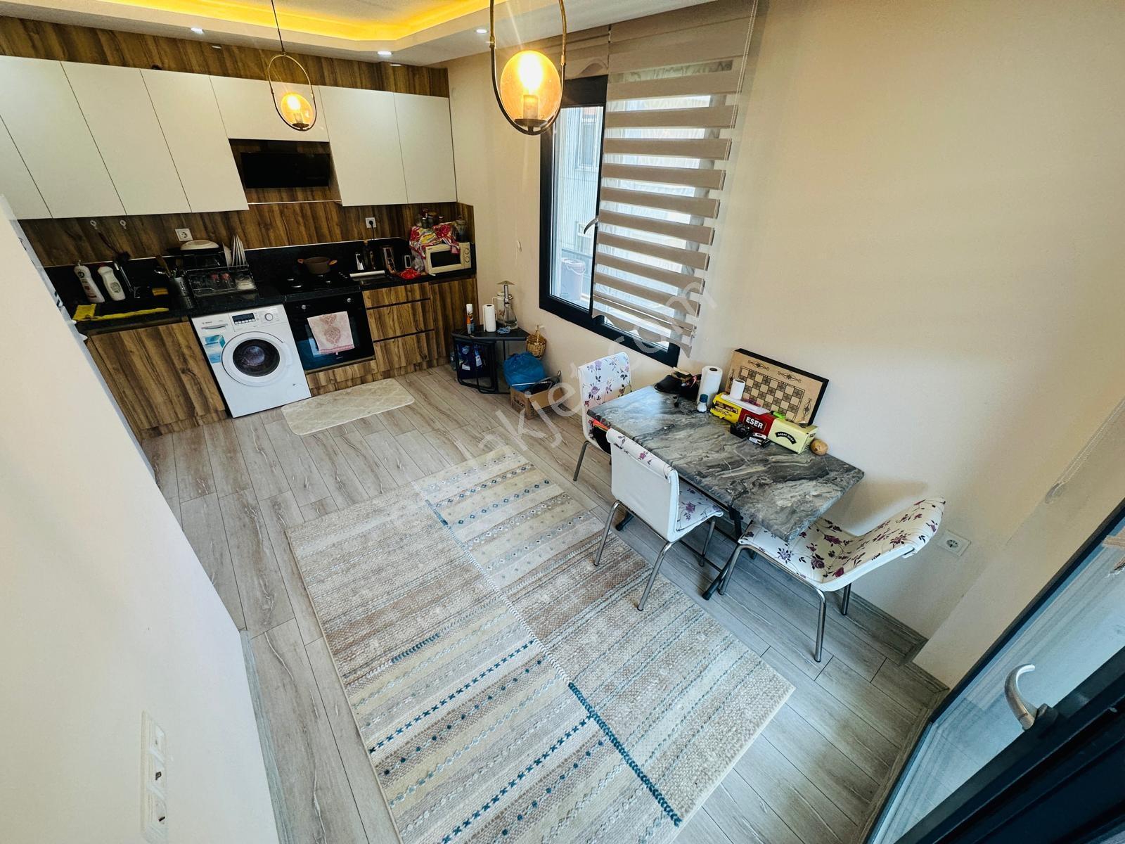 Tek Yetkili Kostak'Tan Deniz Manzaralı & Denize 350M 3+1 Dubleks